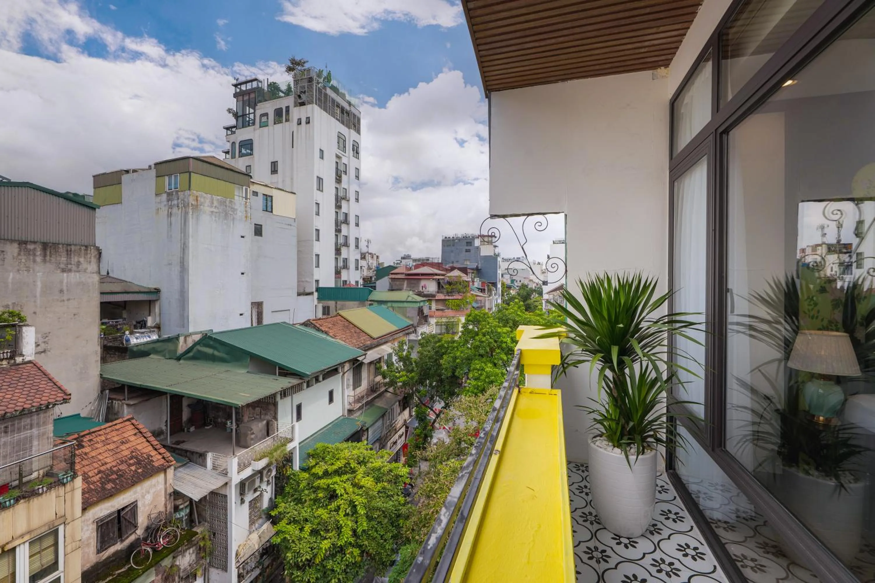 Balcony/Terrace in Hanoi Jasmine Premium Hotel & Travel