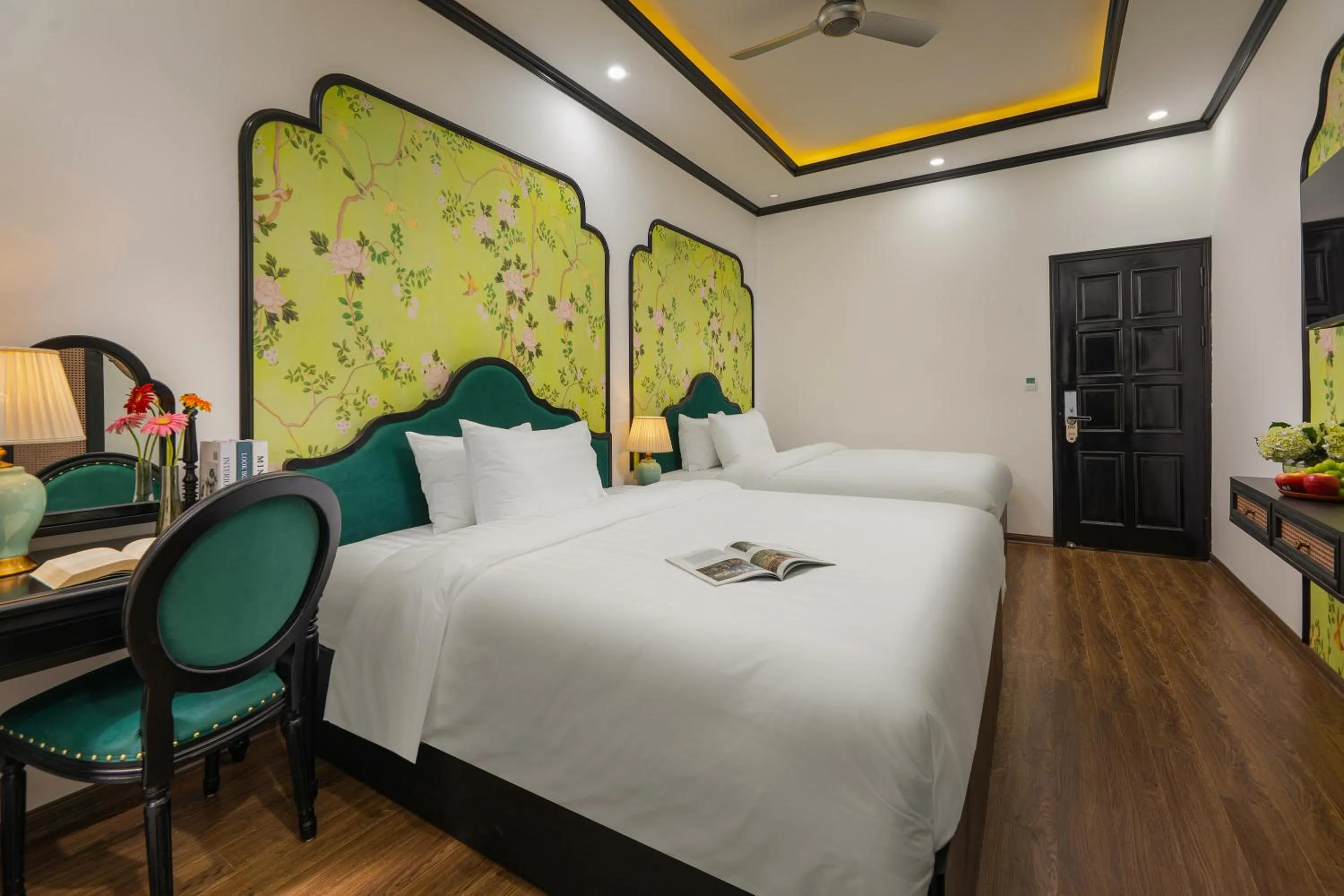 Photo of the whole room, Bed in Hanoi Jasmine Premium Hotel & Travel