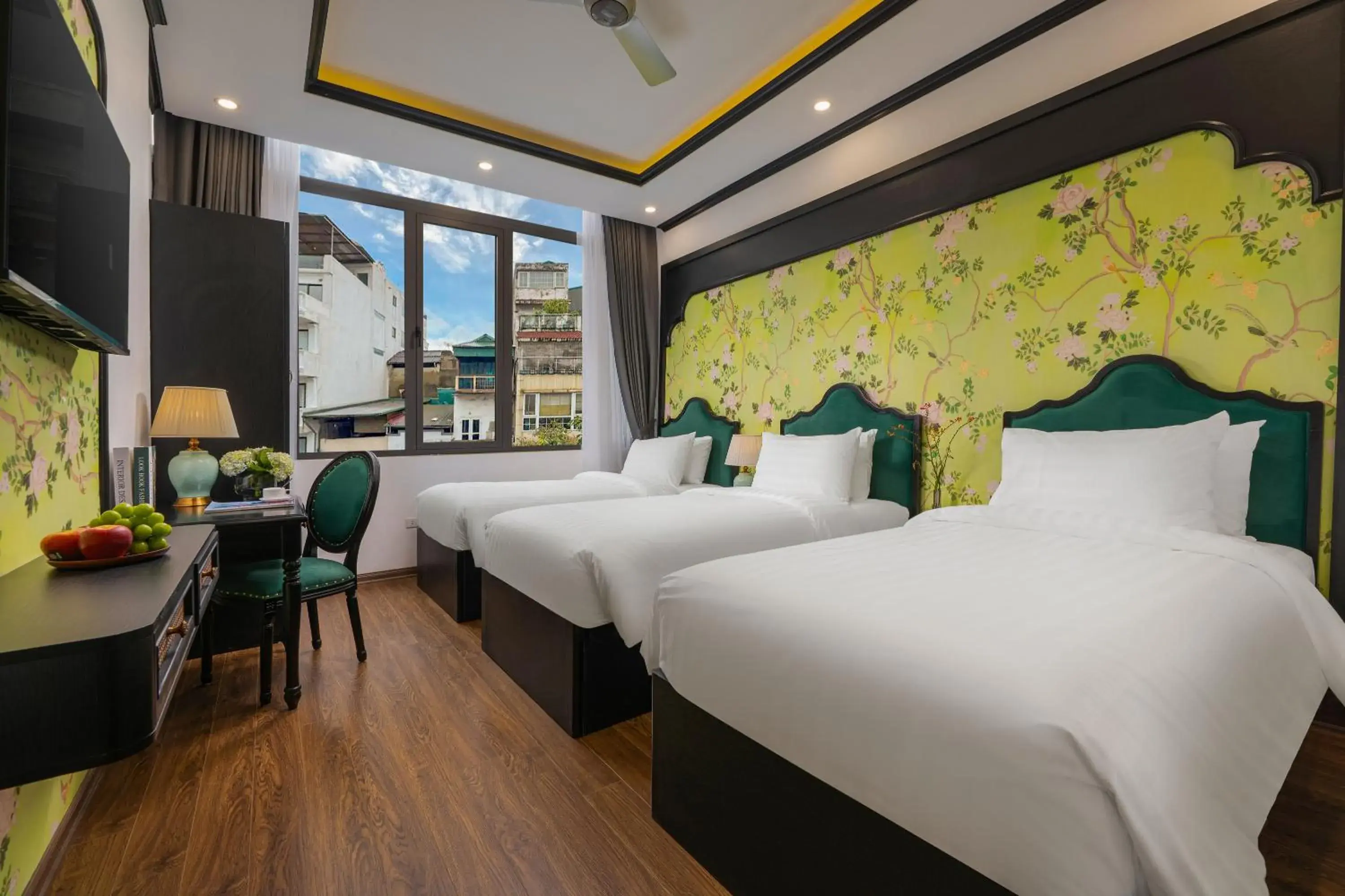 Triple Room with City View in Hanoi Jasmine Premium Hotel & Travel Triple Room with City View in Hanoi Jasmine Premium Hotel & Travel