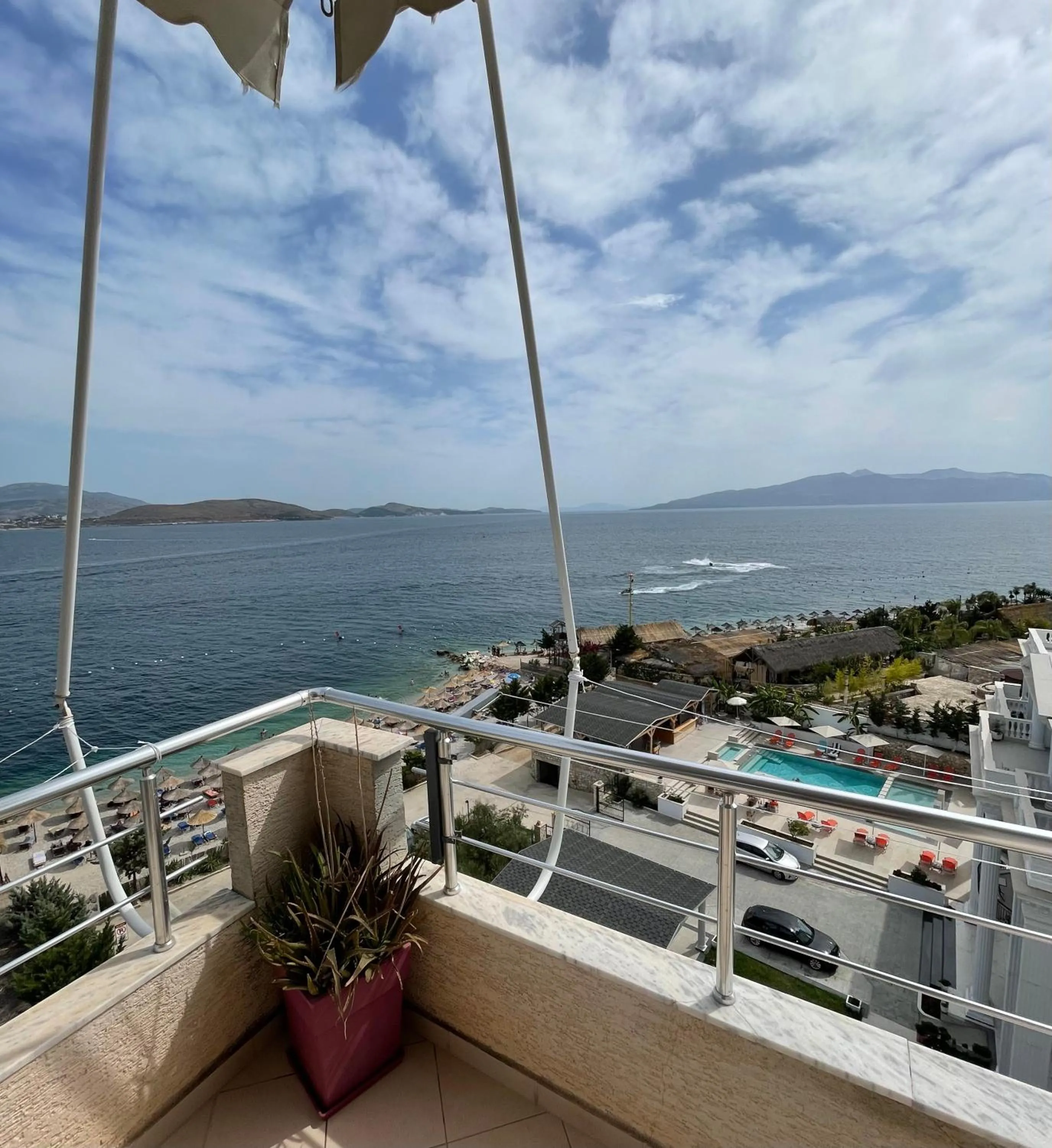 Port Side Sarande
