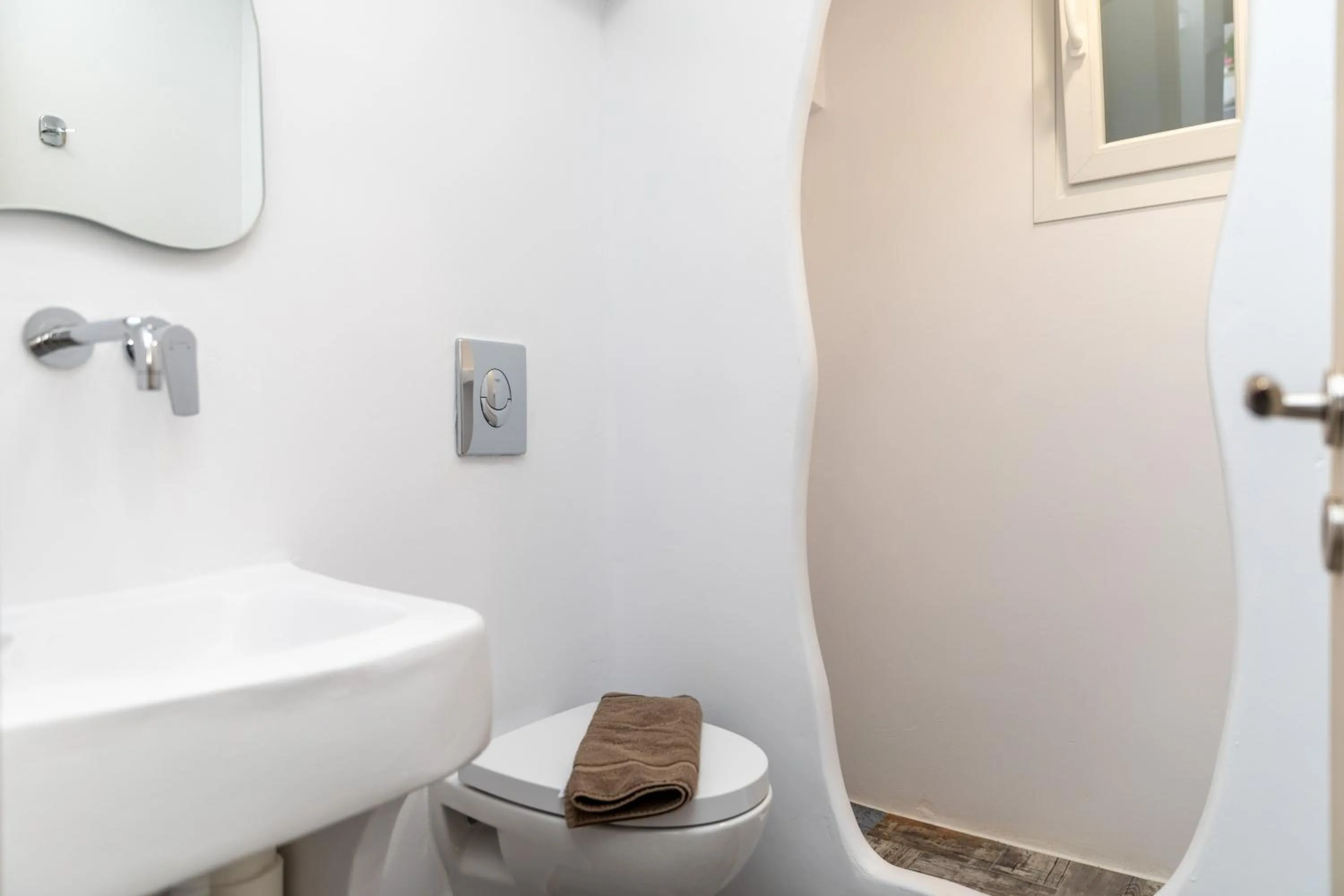 Bathroom in Depis luxury suites