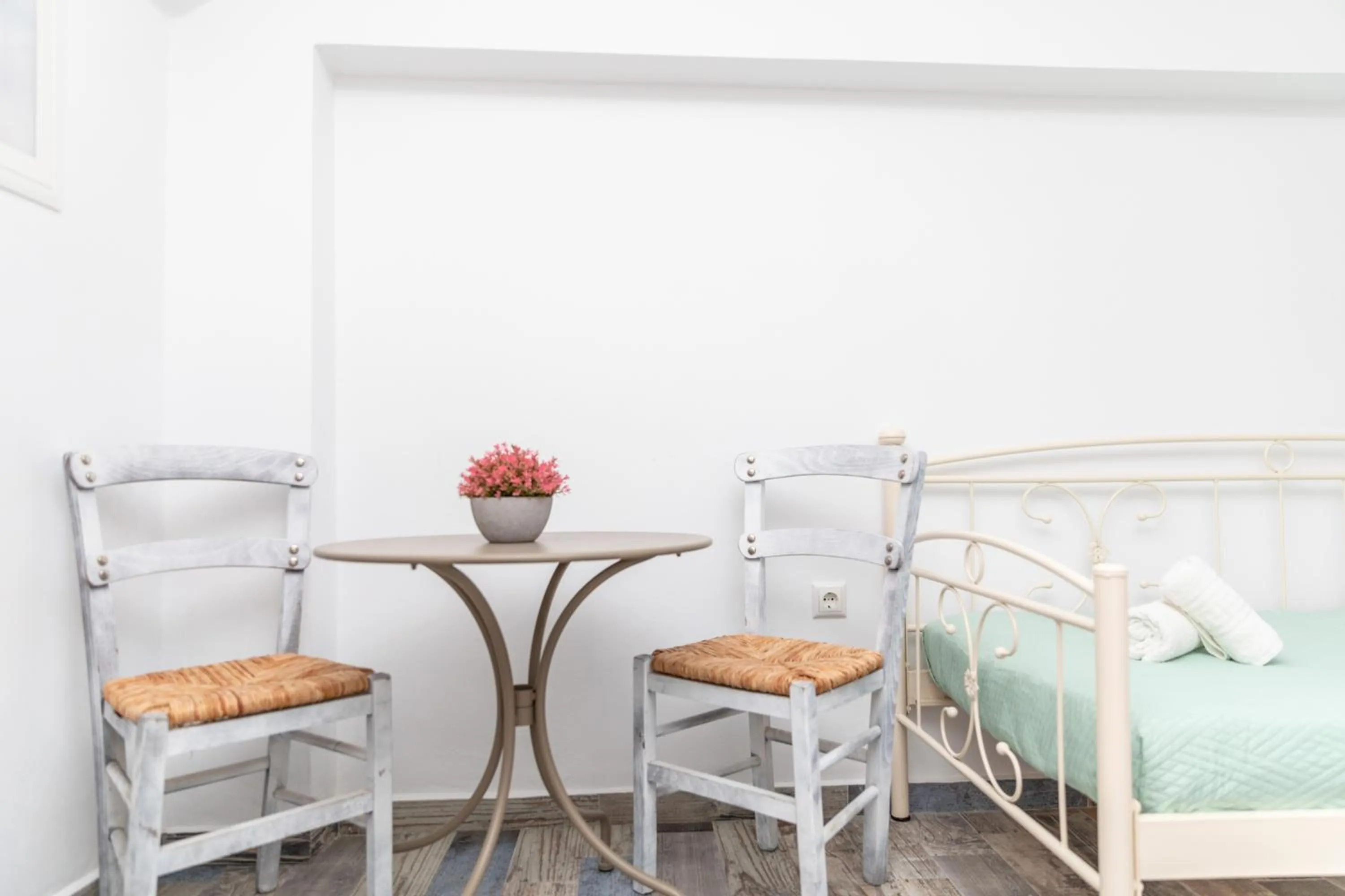 Dining area, Bed in Depis luxury suites