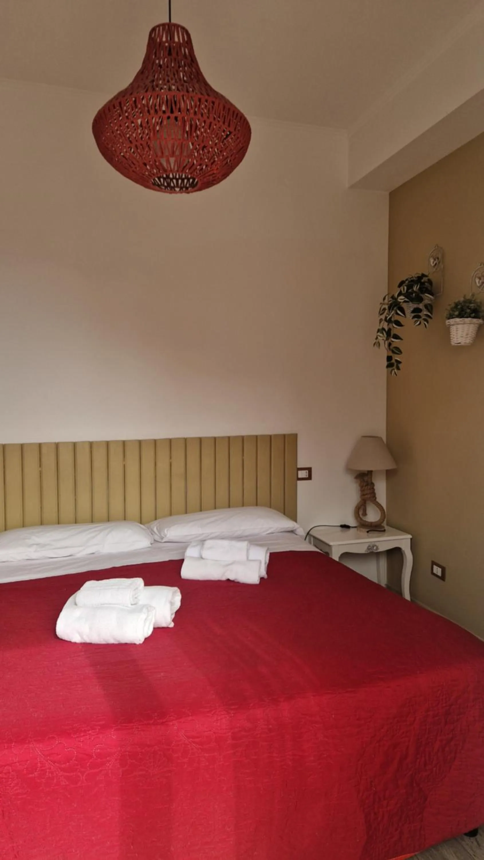 Photo of the whole room, Bed in Il Mare Di Roma
