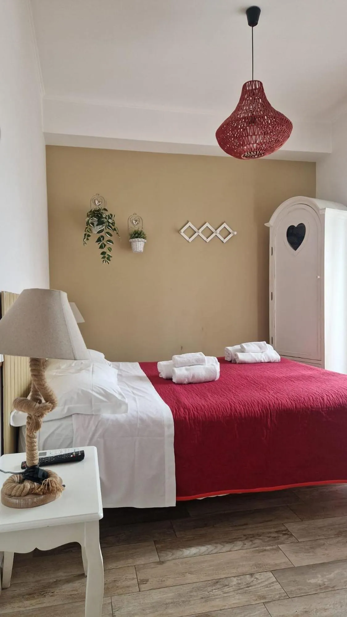 Photo of the whole room, Bed in Il Mare Di Roma