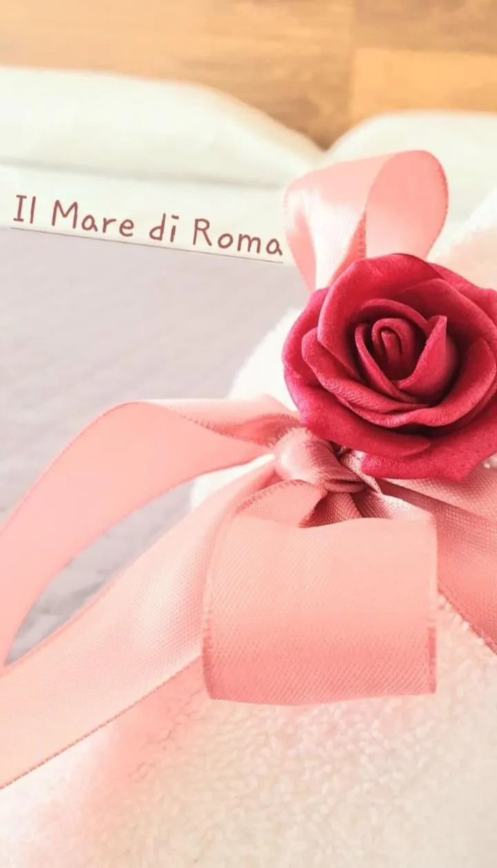 Decorative detail in Il Mare Di Roma