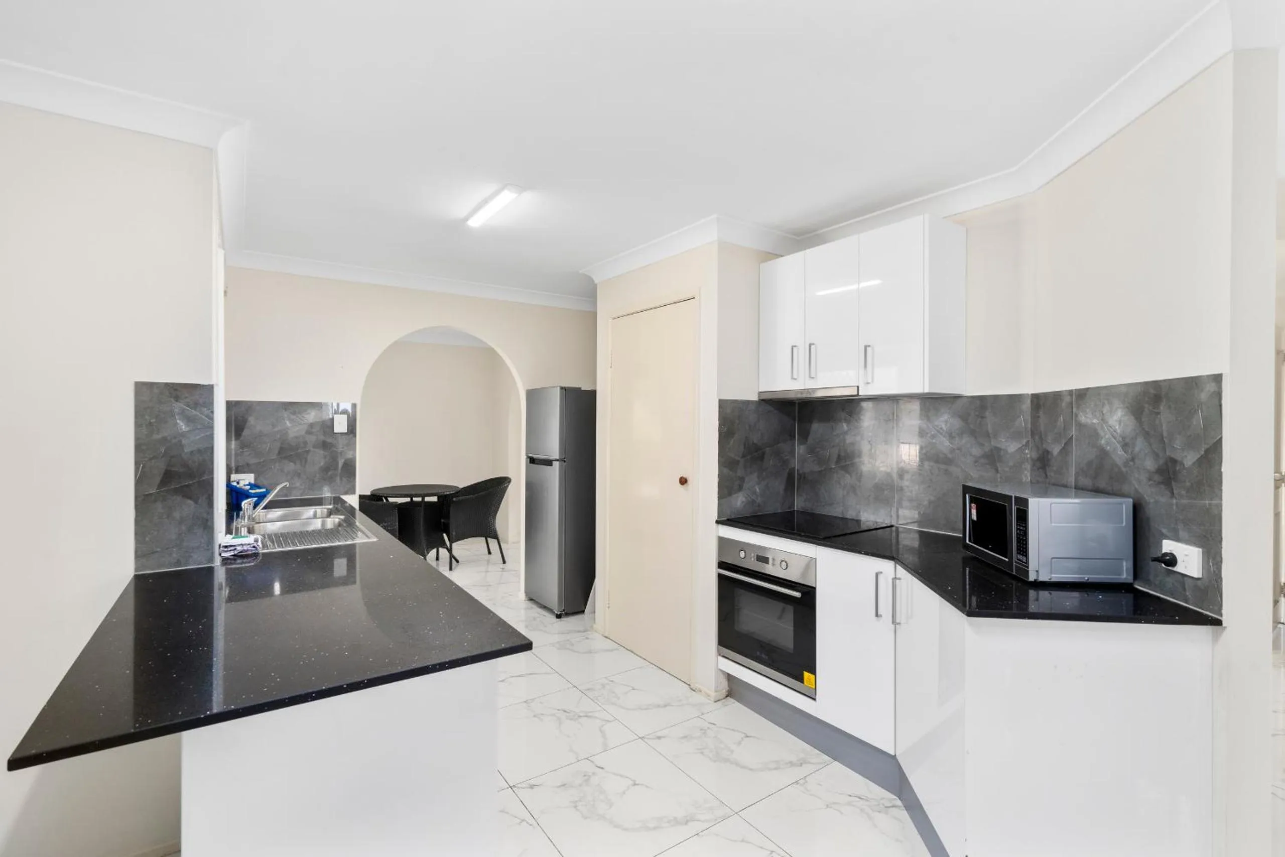 minibar in Econo Lodge Waterford