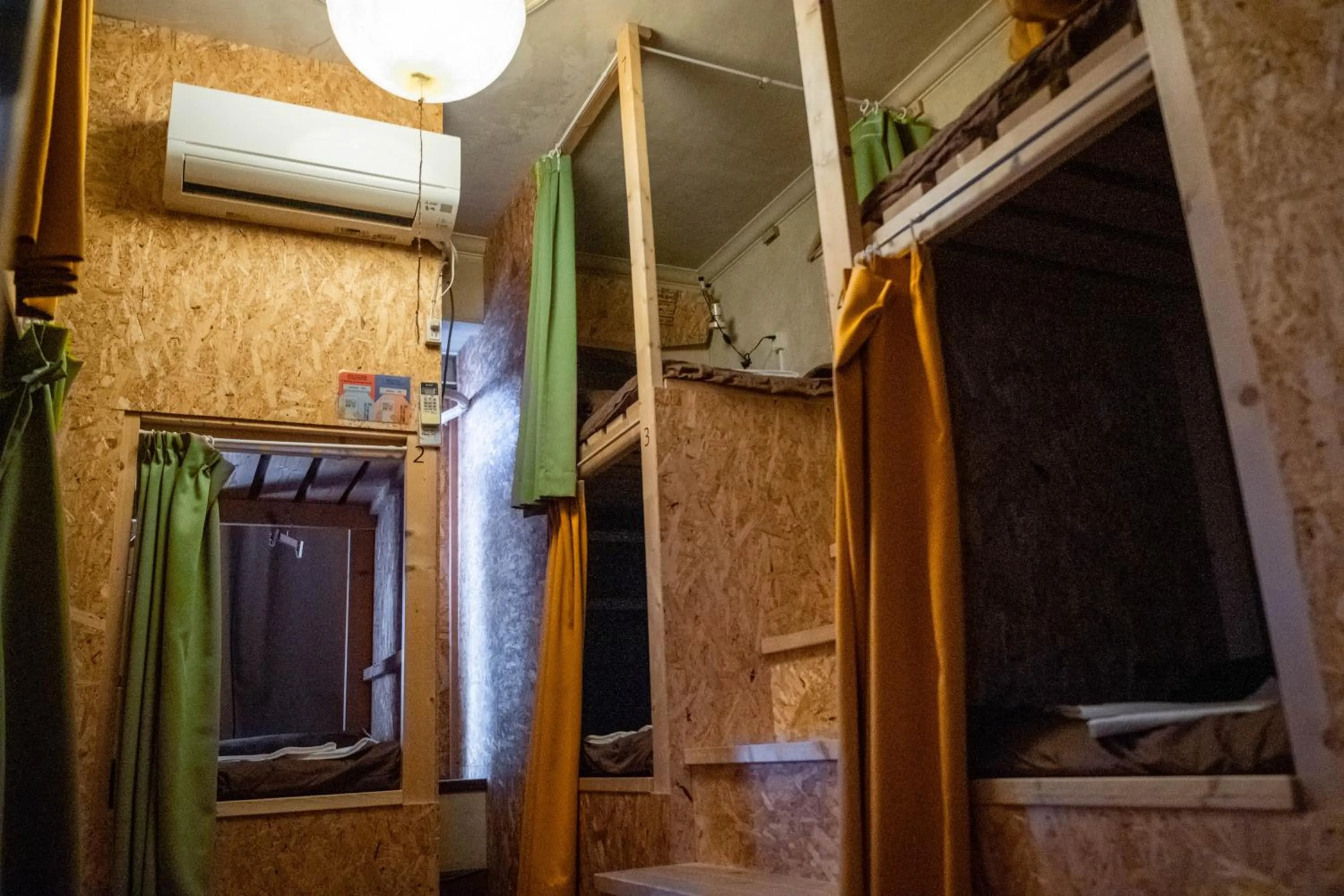 Photo of the whole room in Worldtreck Dinner & Guesthouse Pise