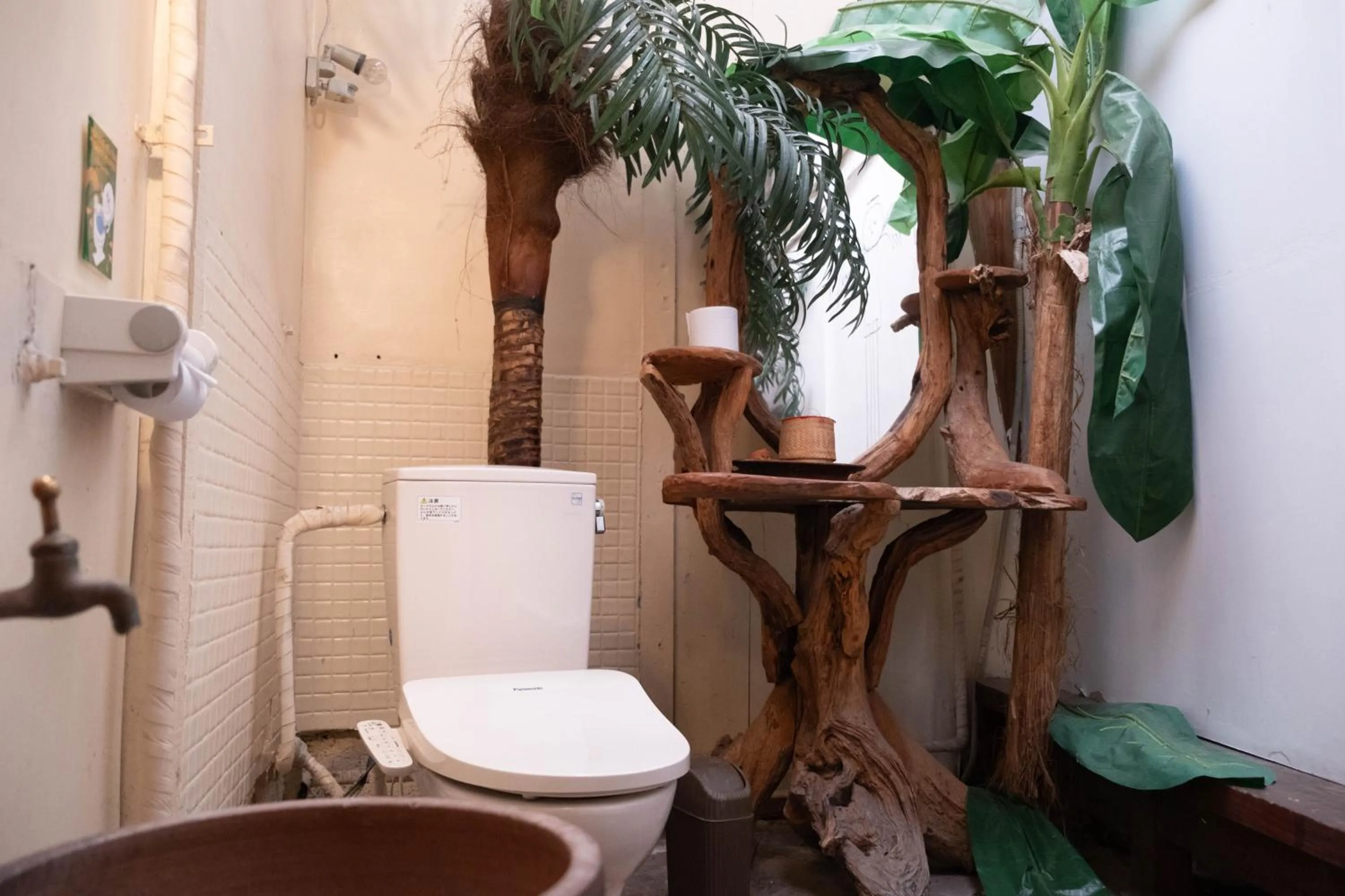 Toilet in Worldtreck Dinner & Guesthouse Pise