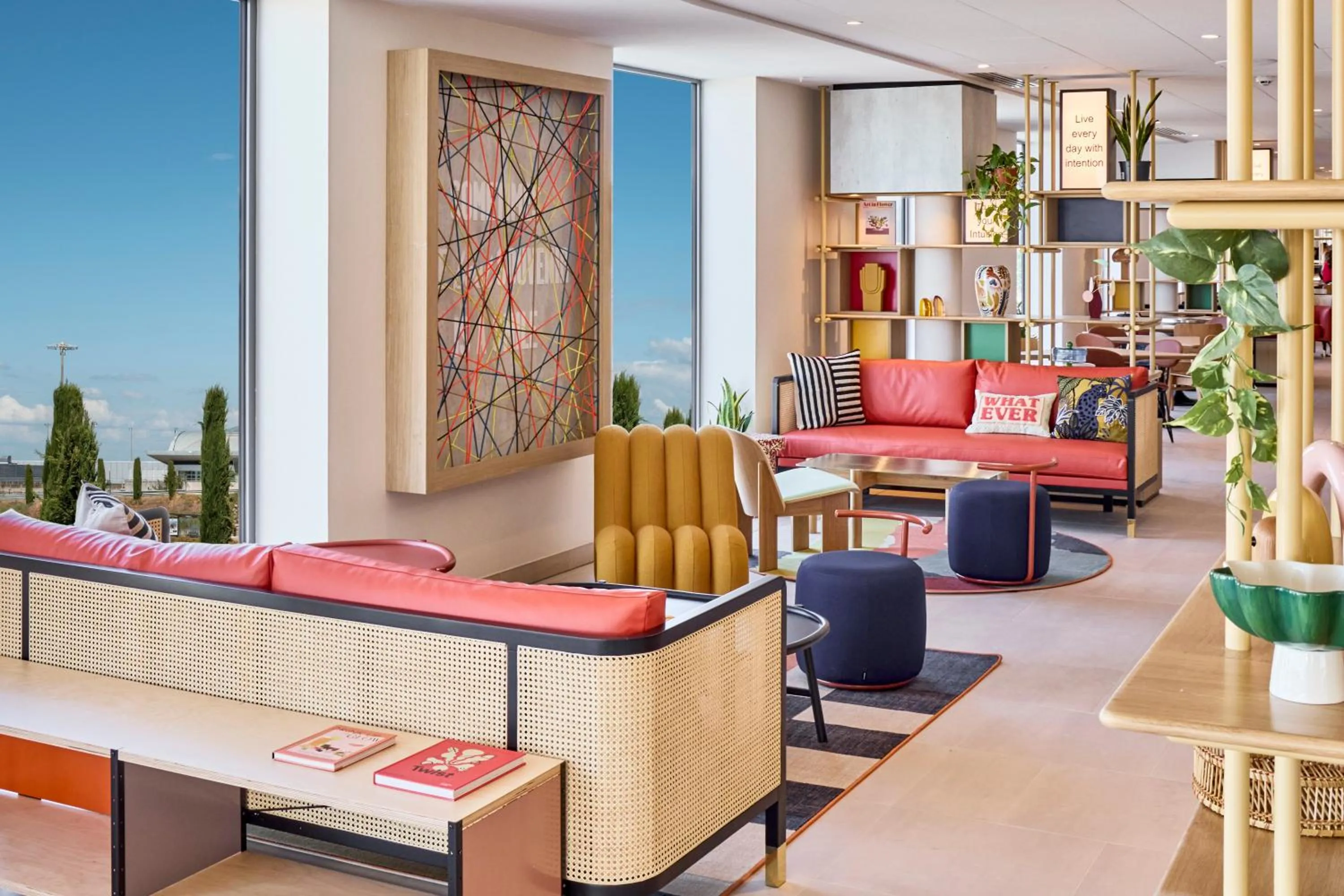 Living room in Hampton By Hilton Lyon Airport