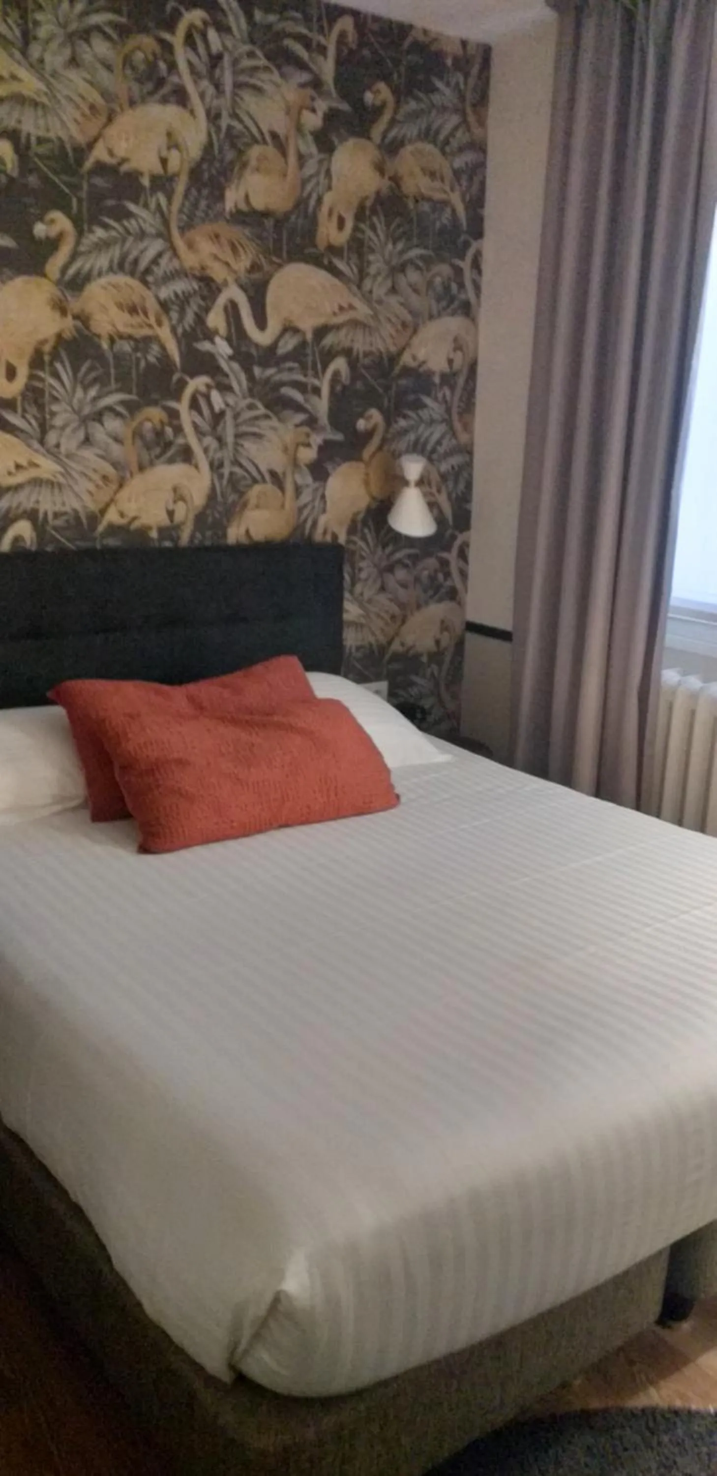 Bedroom, Bed in Hôtel Jeanne d'Arc Le Marais