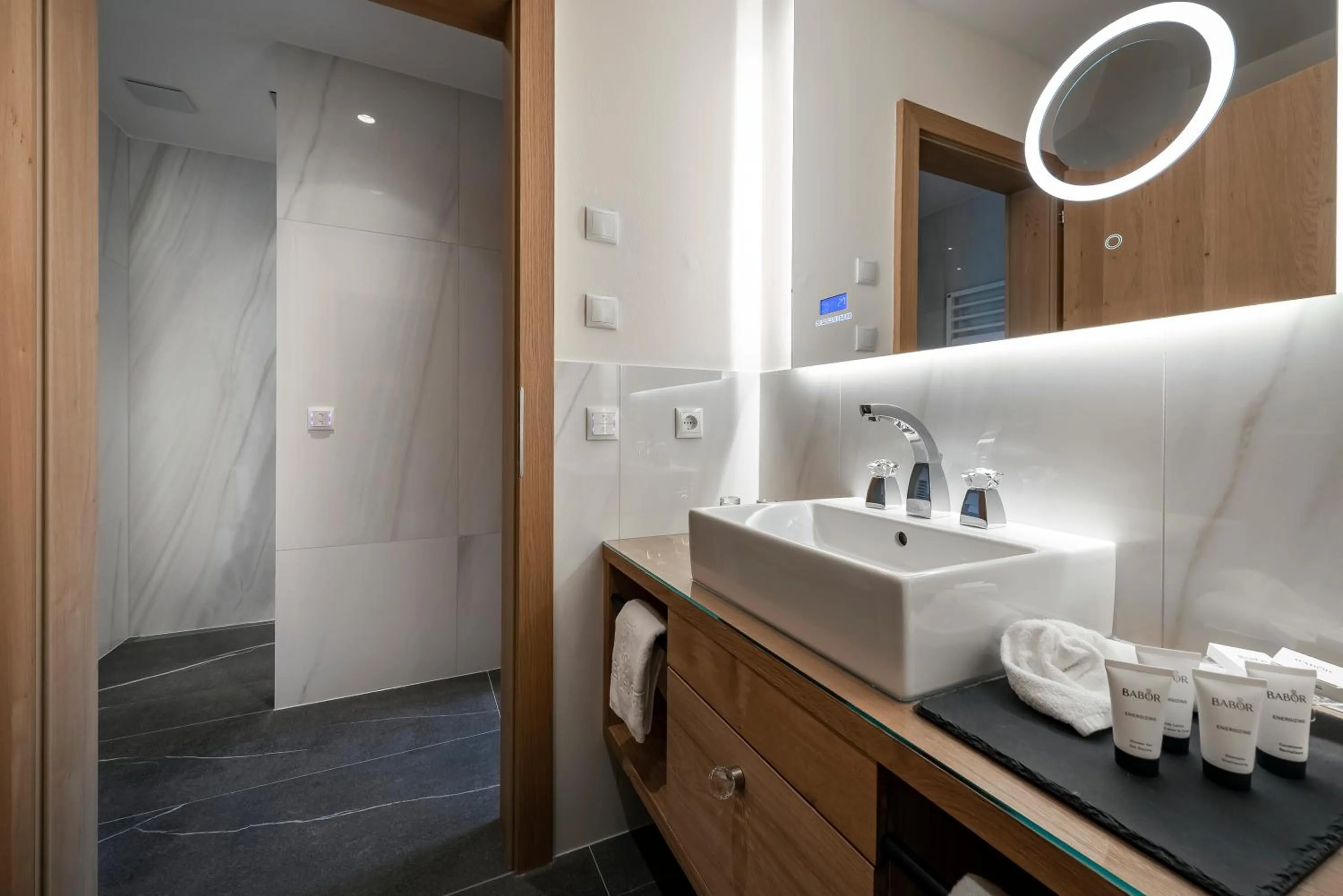 Bathroom in Bärenhotel