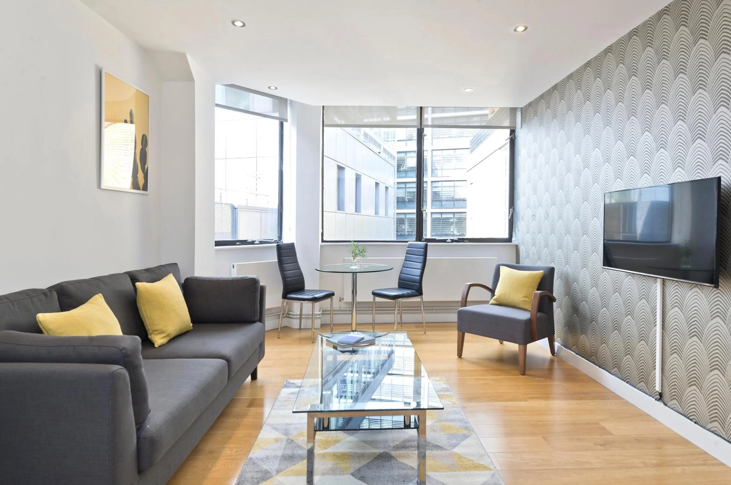 Living room in Red Lion Court by City2Stay