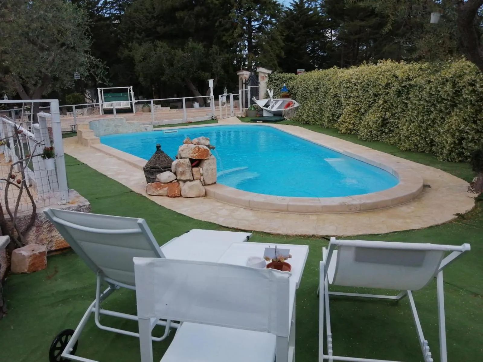 Swimming pool in B&B Villa Nonna Maria