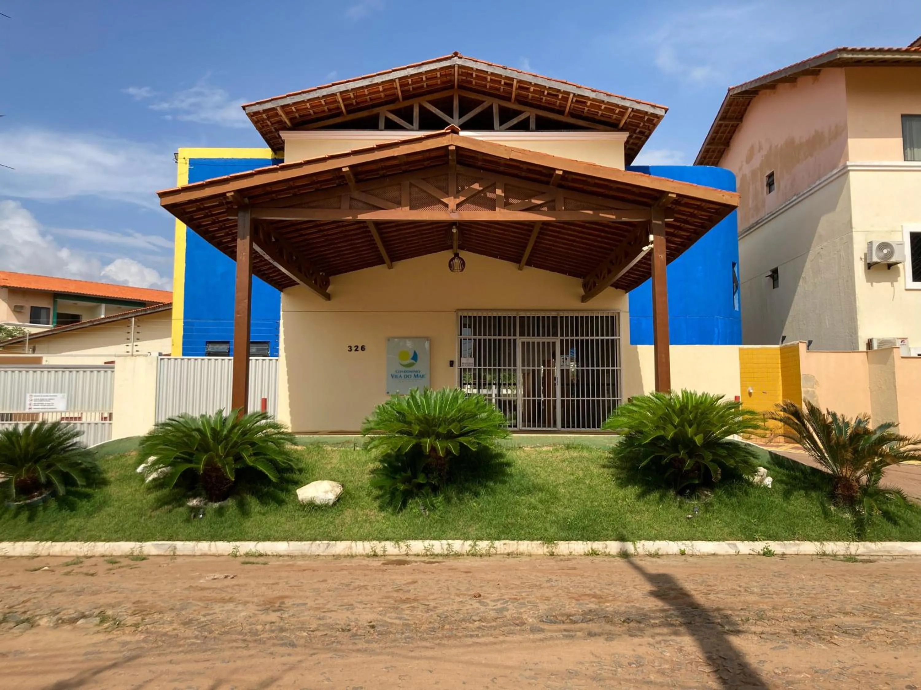 Facade/entrance in Vilamar Suítes