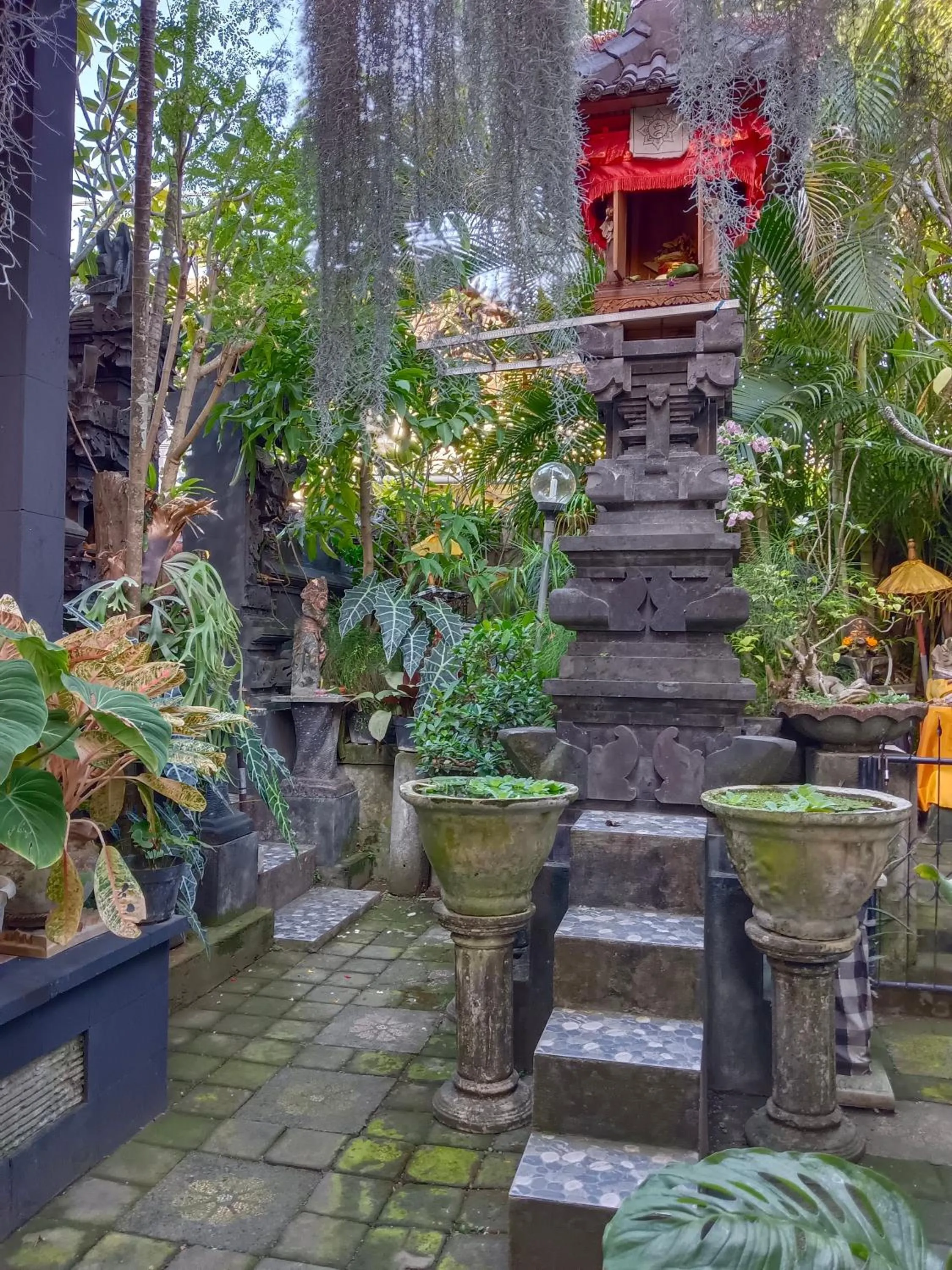 Garden view in Double N Guesthouse Sanur Bali