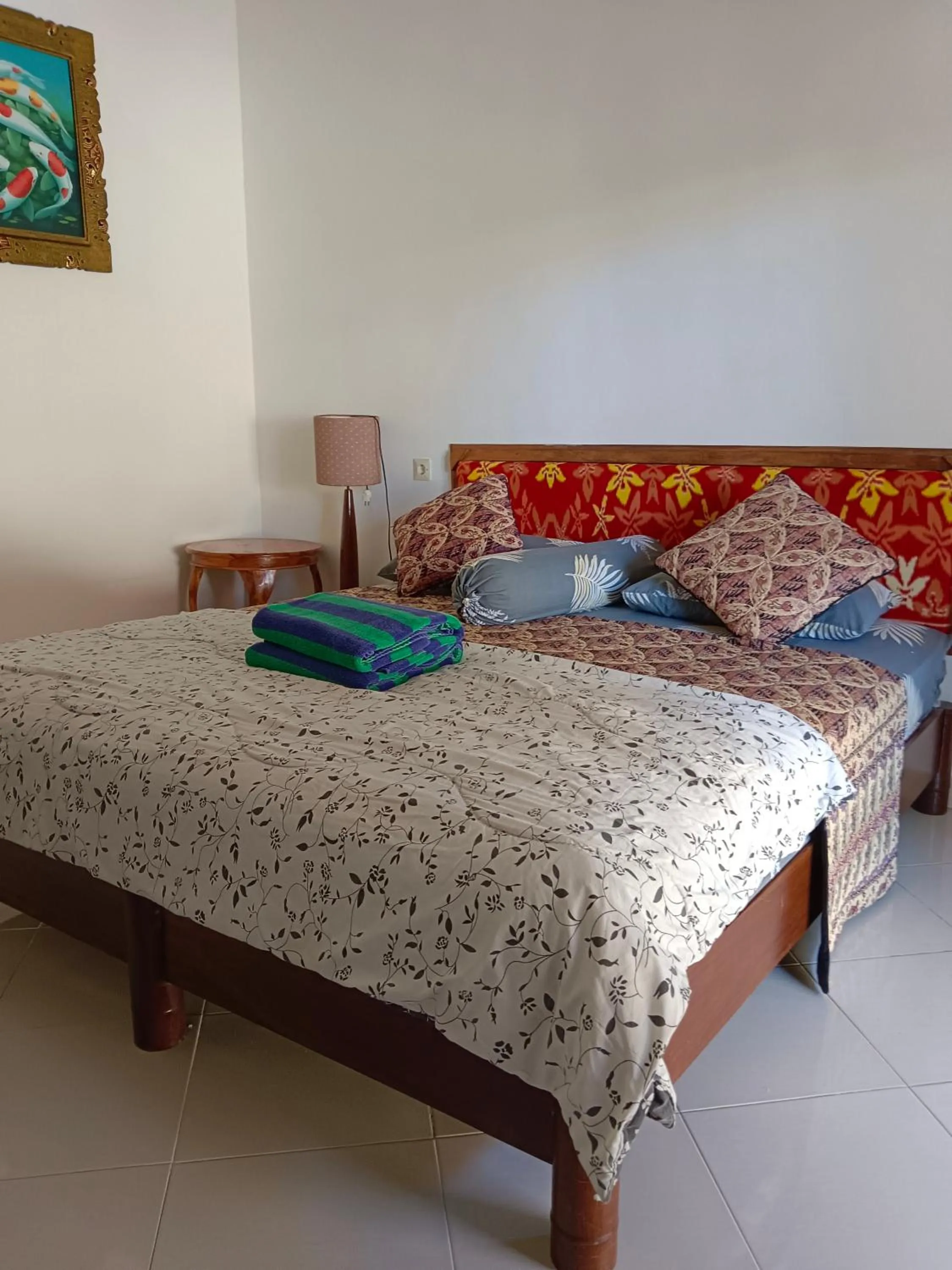 Bed in Double N Guesthouse Sanur Bali