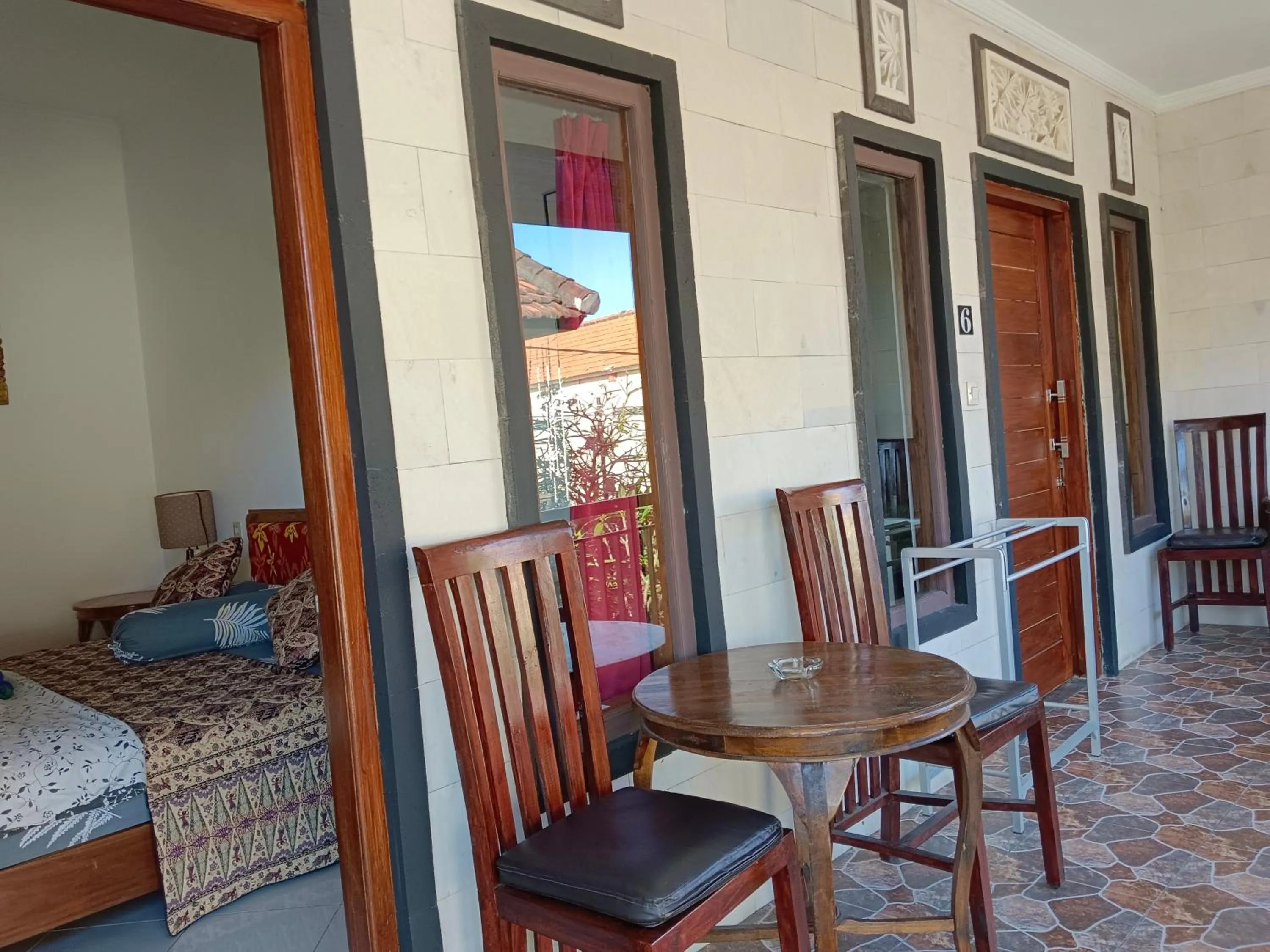 Seating area, Bed in Double N Guesthouse Sanur Bali