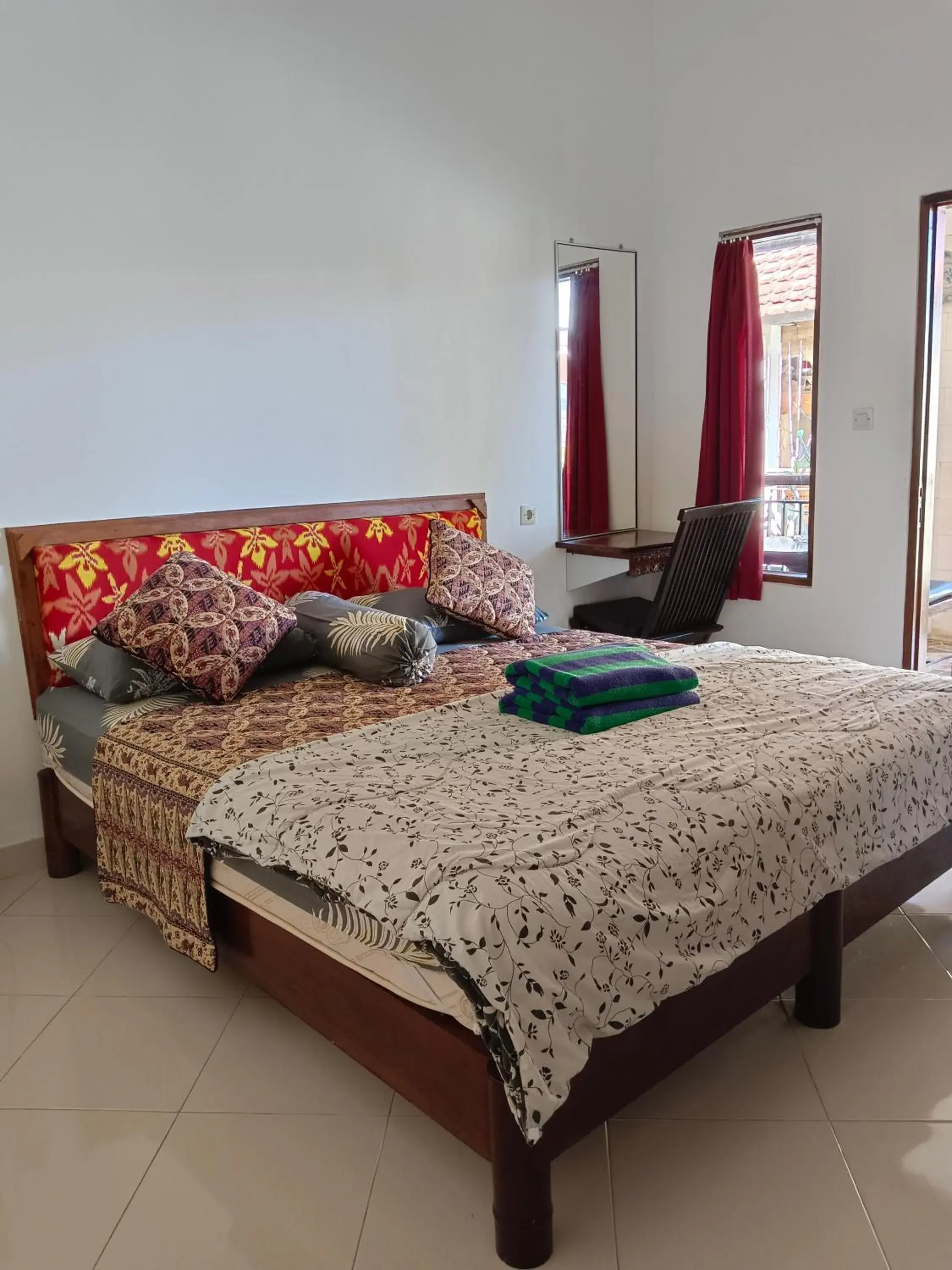 Standard Double Room in Double N Guesthouse Sanur Bali Standard Double Room in Double N Guesthouse Sanur Bali