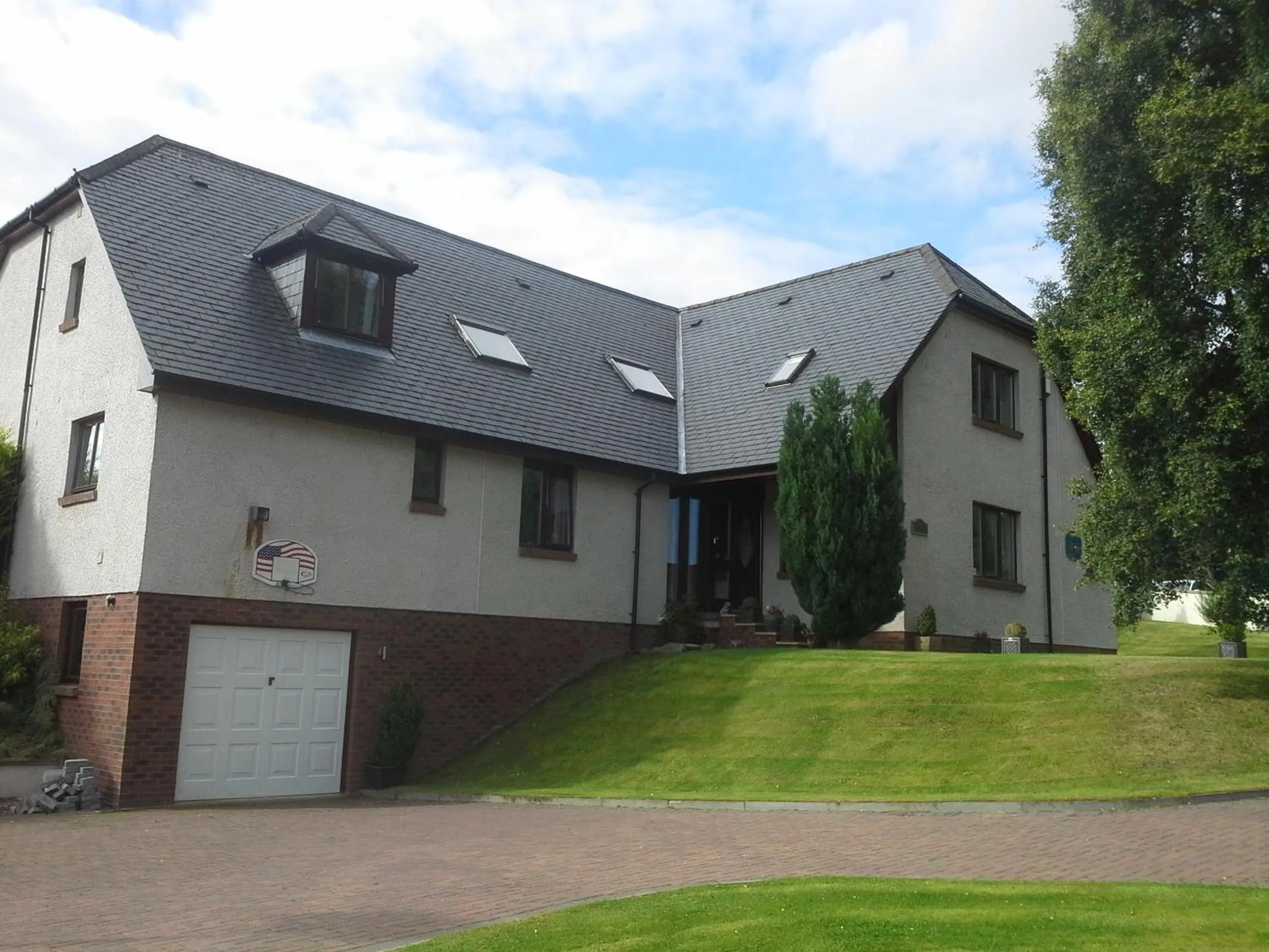 Property building in Kimcraigan B&B