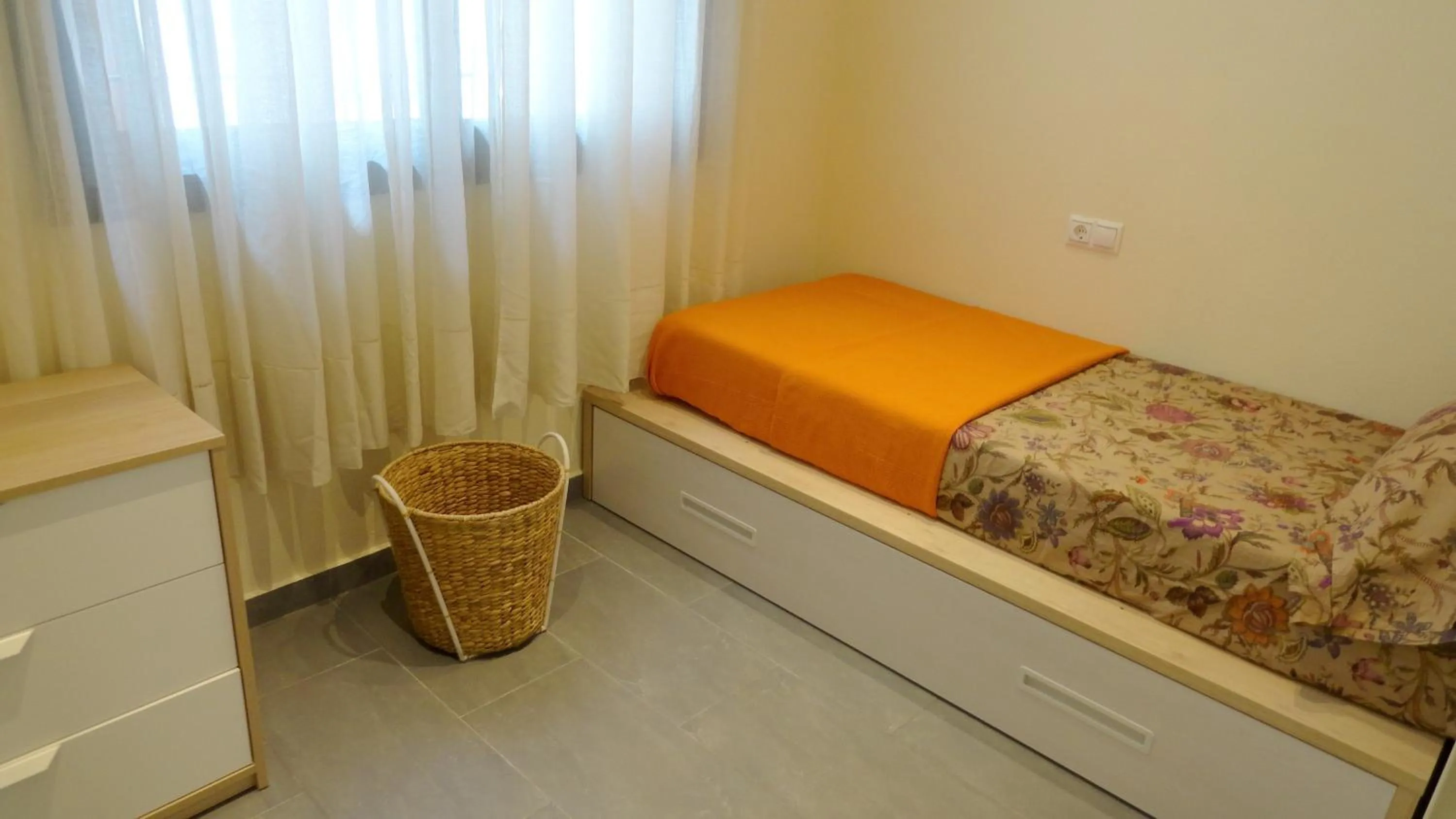 Bedroom, Bed in Apartamento zona playa de San Sebastian