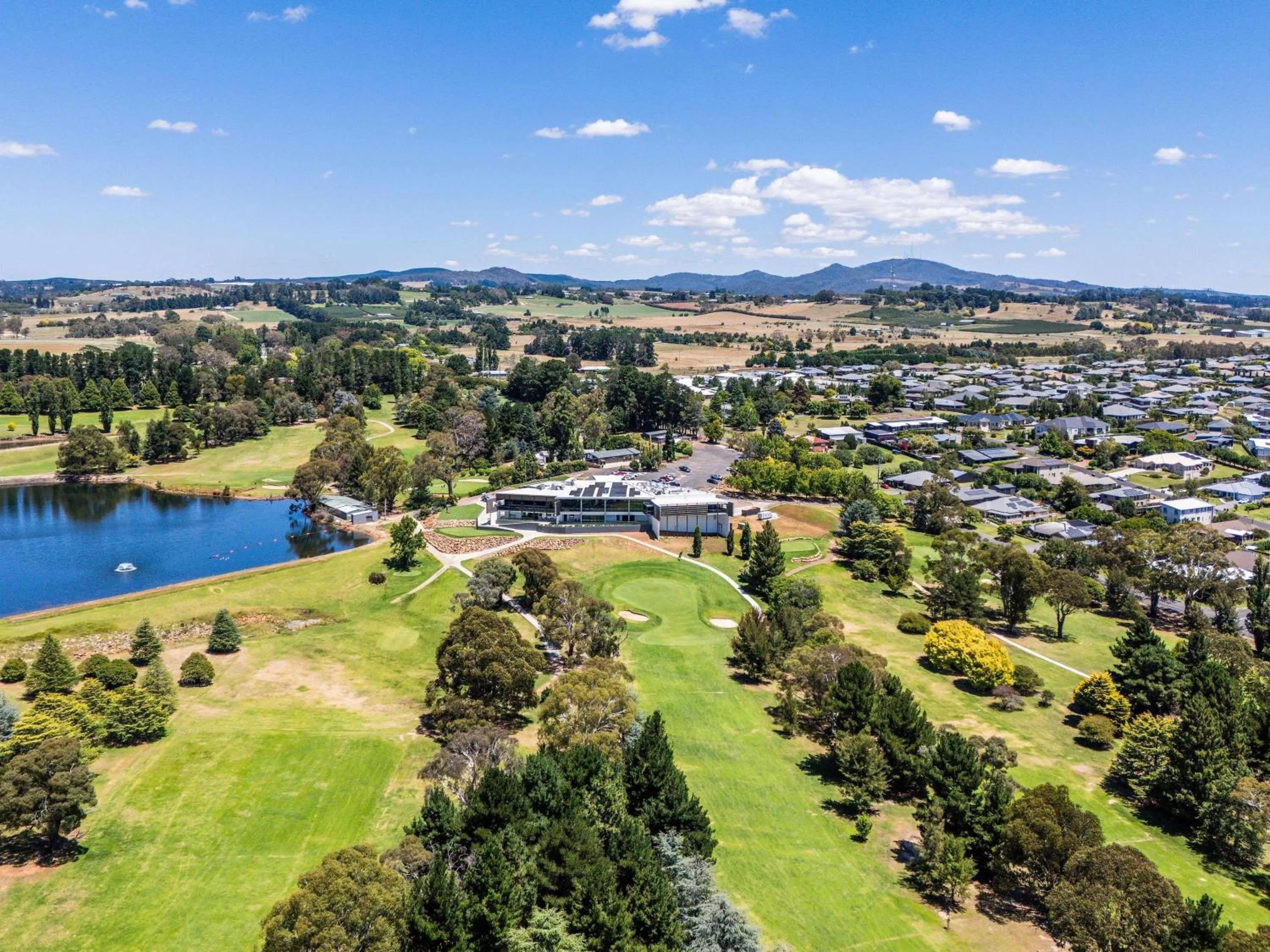 Property building in Mercure Orange