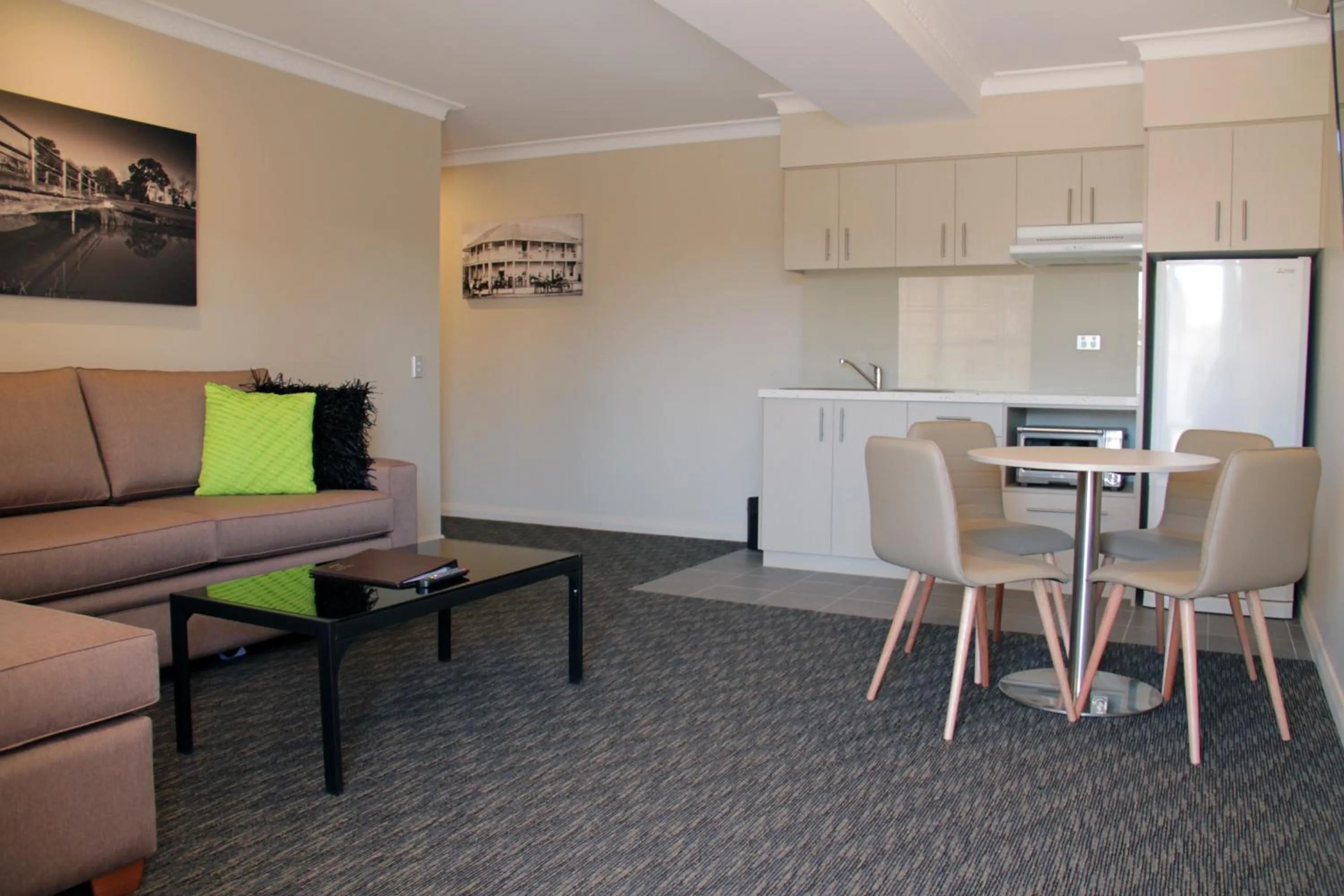 Kitchen or kitchenette in Mercure Orange