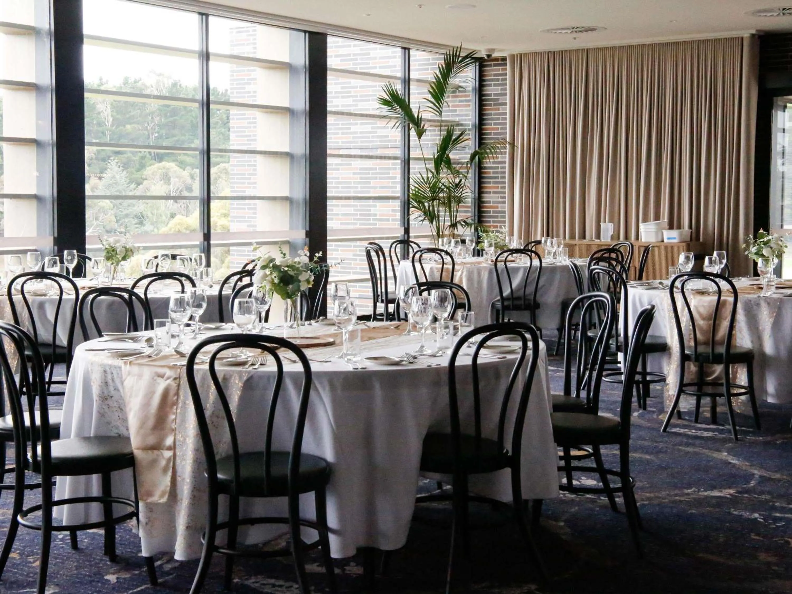 Meeting/conference room in Mercure Orange