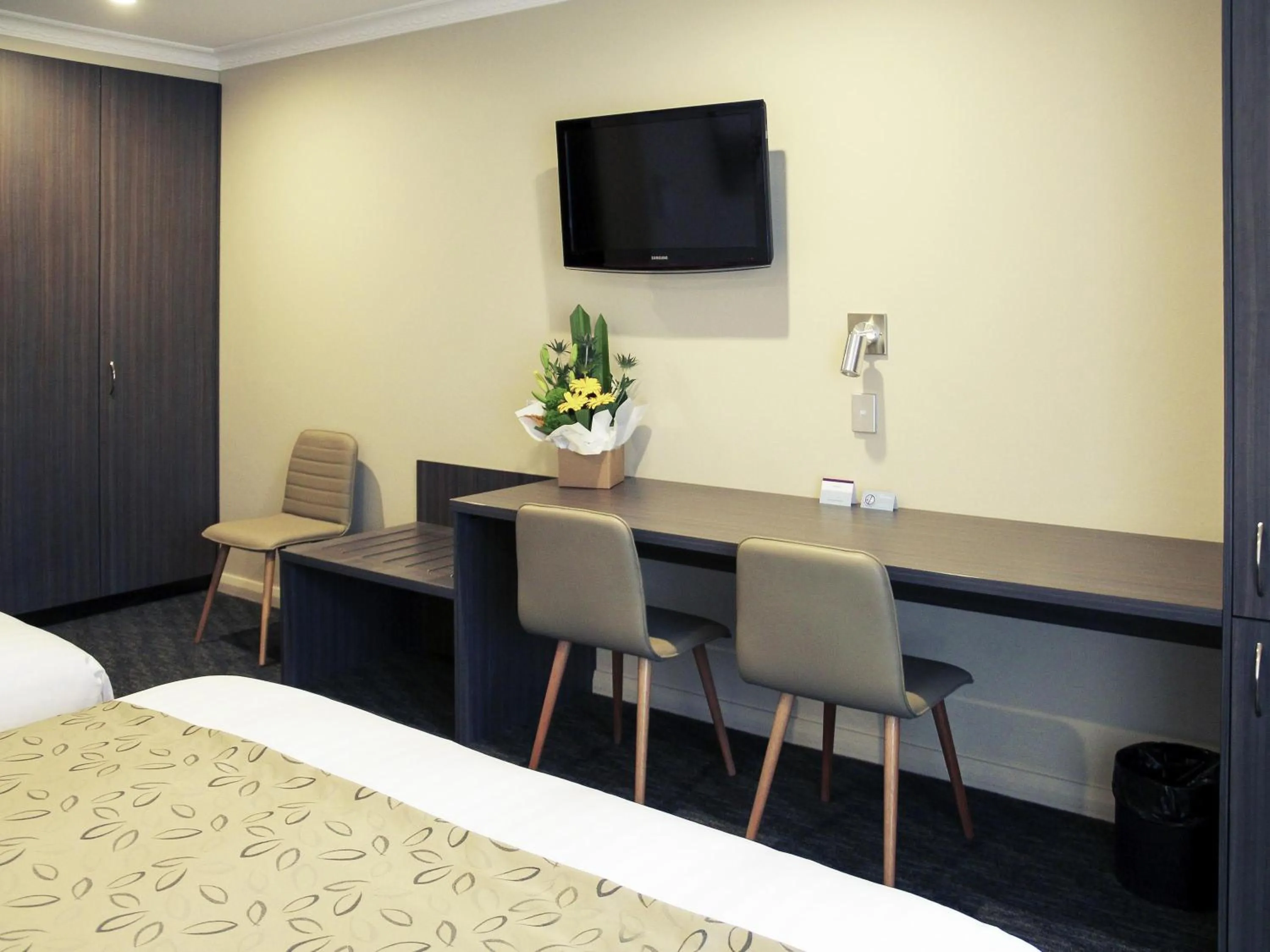 Bedroom, Bed in Mercure Orange