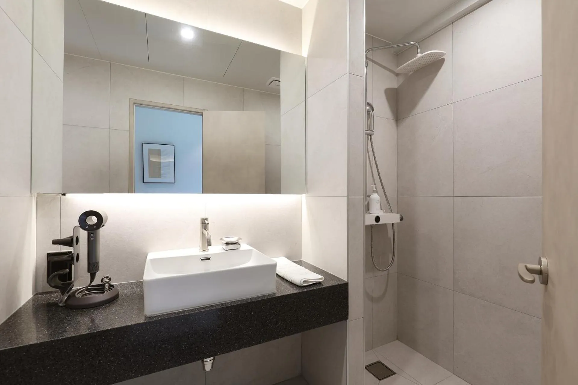 Hound Hotel Asan Terminal