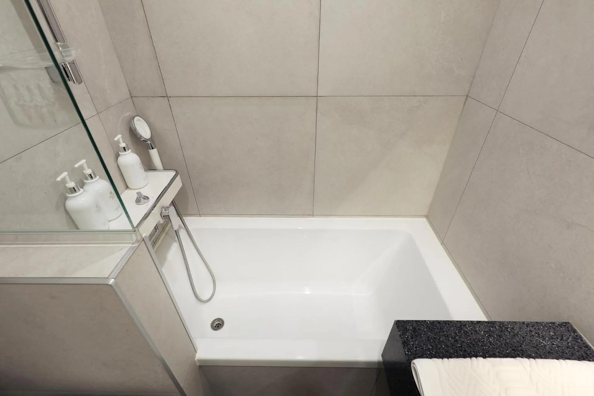 Hound Hotel Asan Terminal