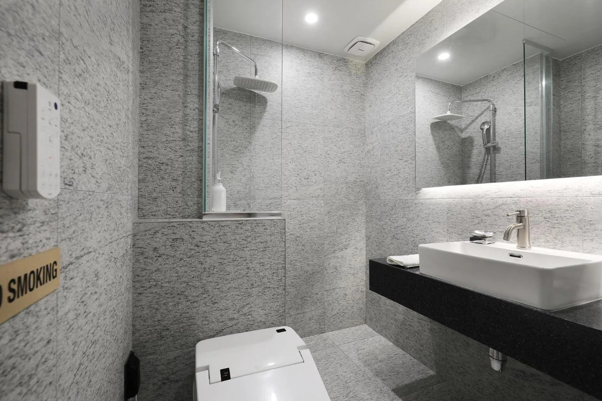 Hound Hotel Asan Terminal