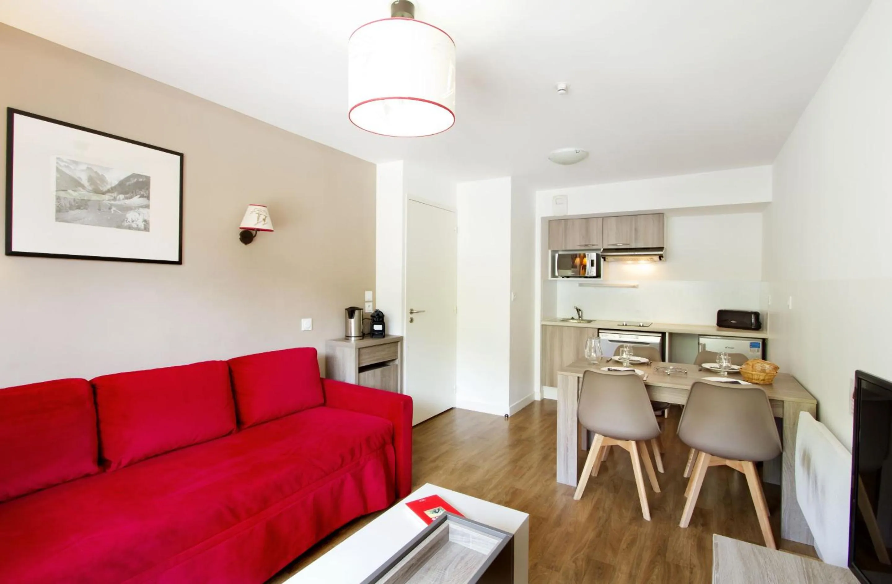 Dining area in Résidence Odalys Les Balcons d'Auréa