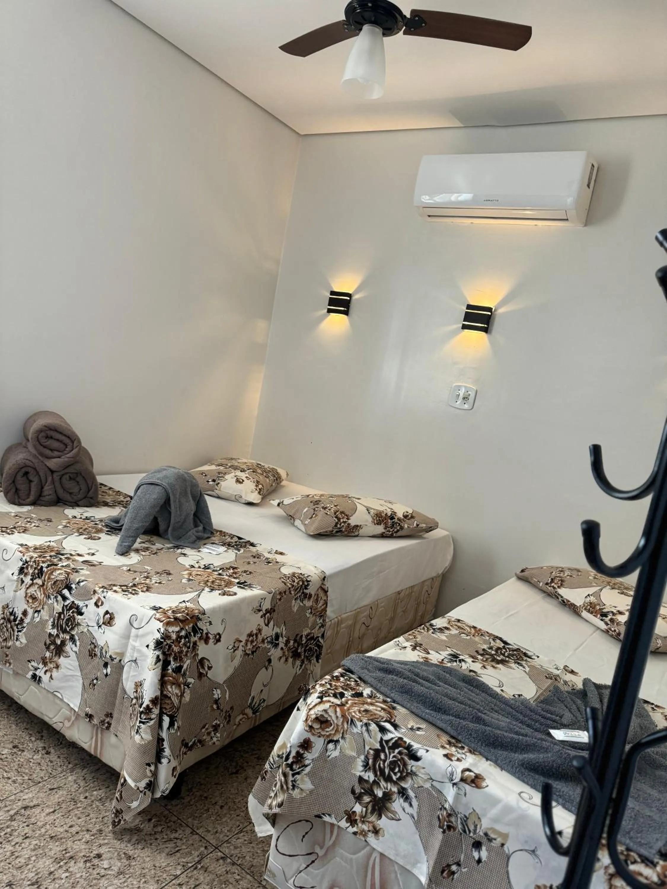 Photo of the whole room, Bed in Pousada Rabake