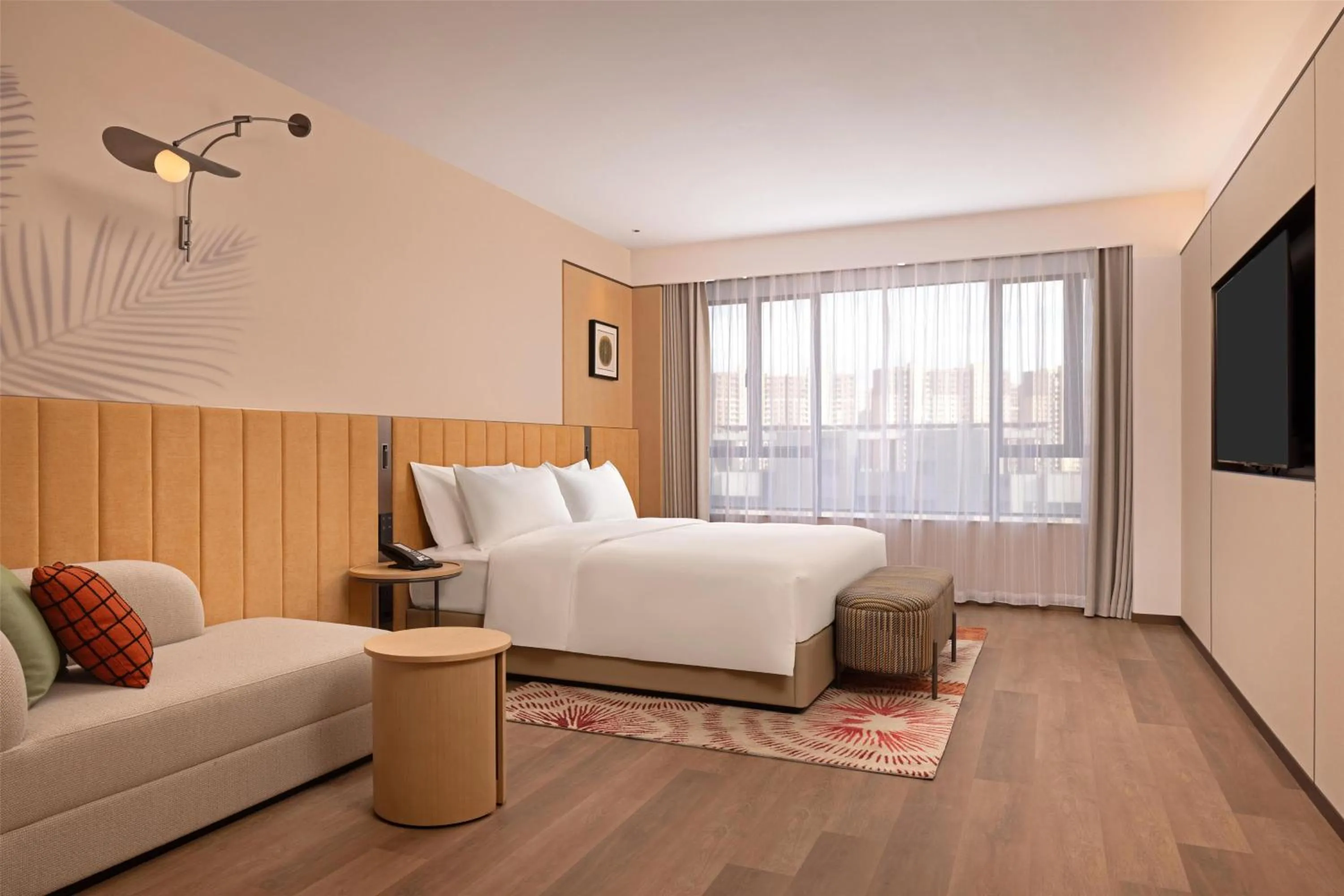 Living room, Bed in Hilton Garden Inn Shaoguan Furong New Town