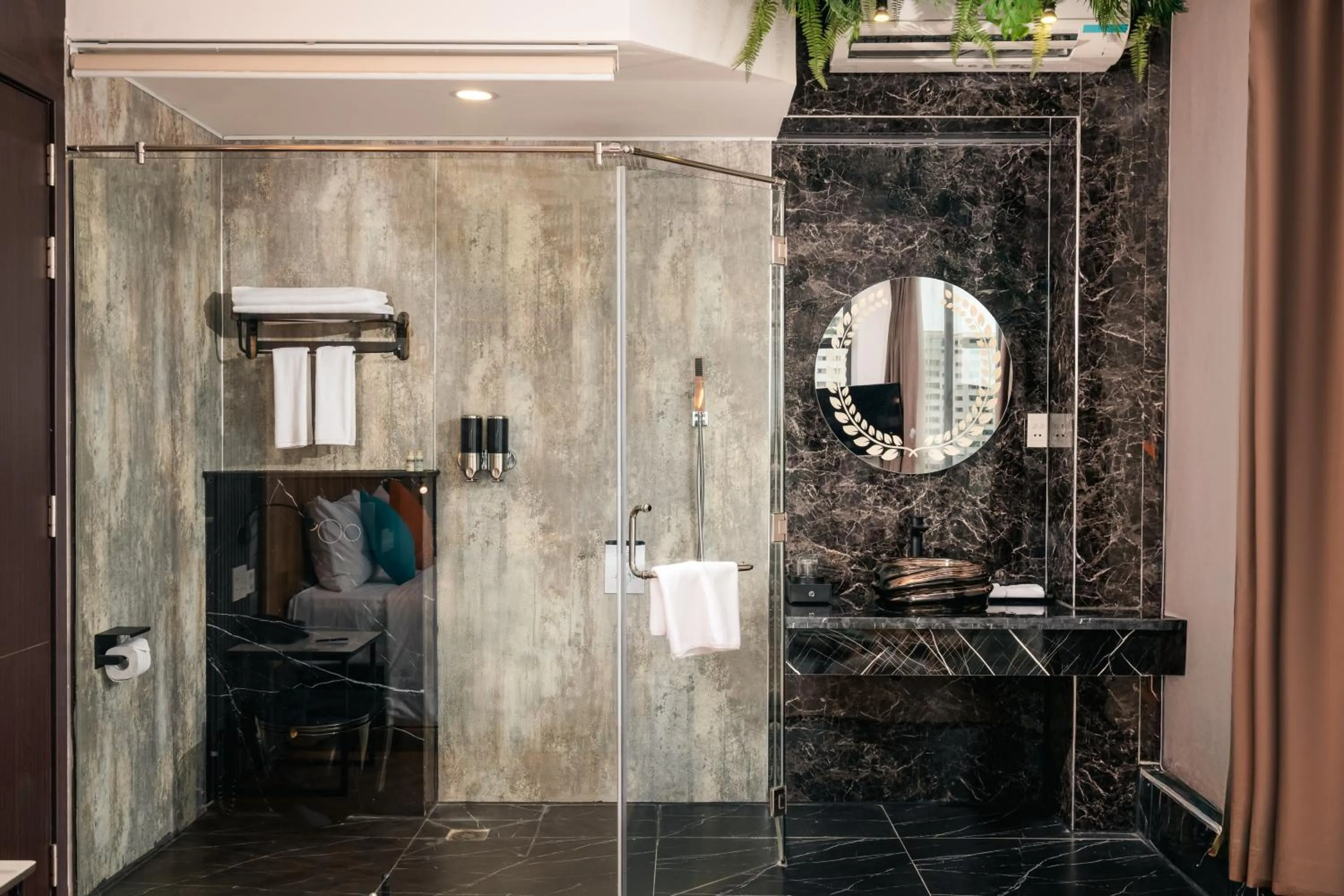 Bathroom in G8 Riverside Hotel Saigon