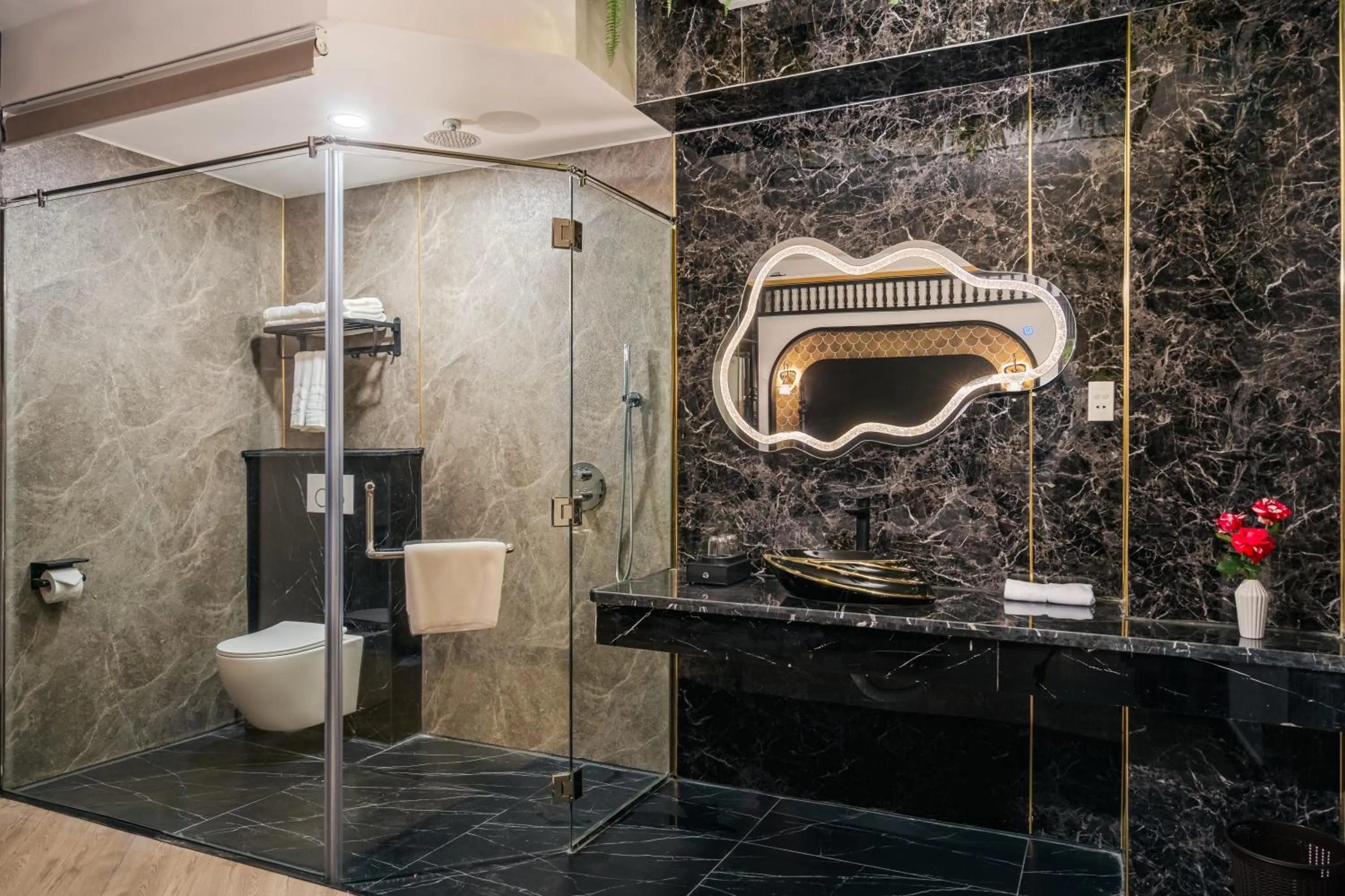 Bathroom in G8 Riverside Hotel Saigon