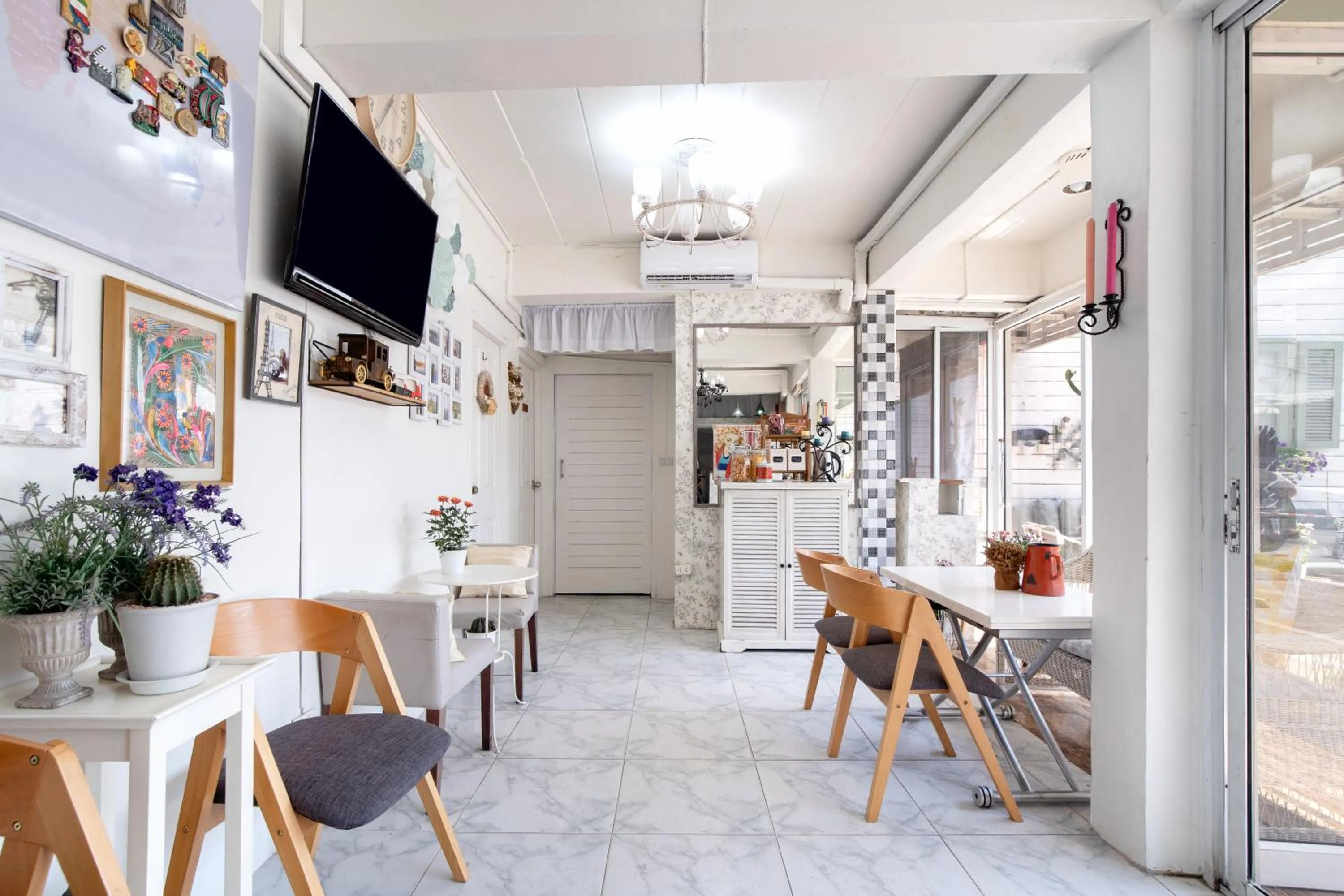 Lobby or reception in Take a Rest Donmueang