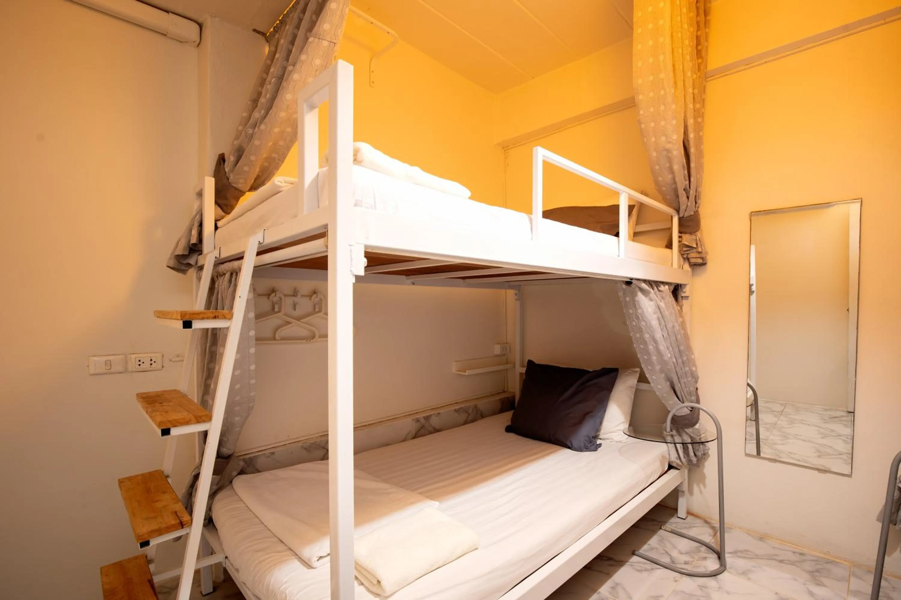 Bed in Take a Rest Donmueang