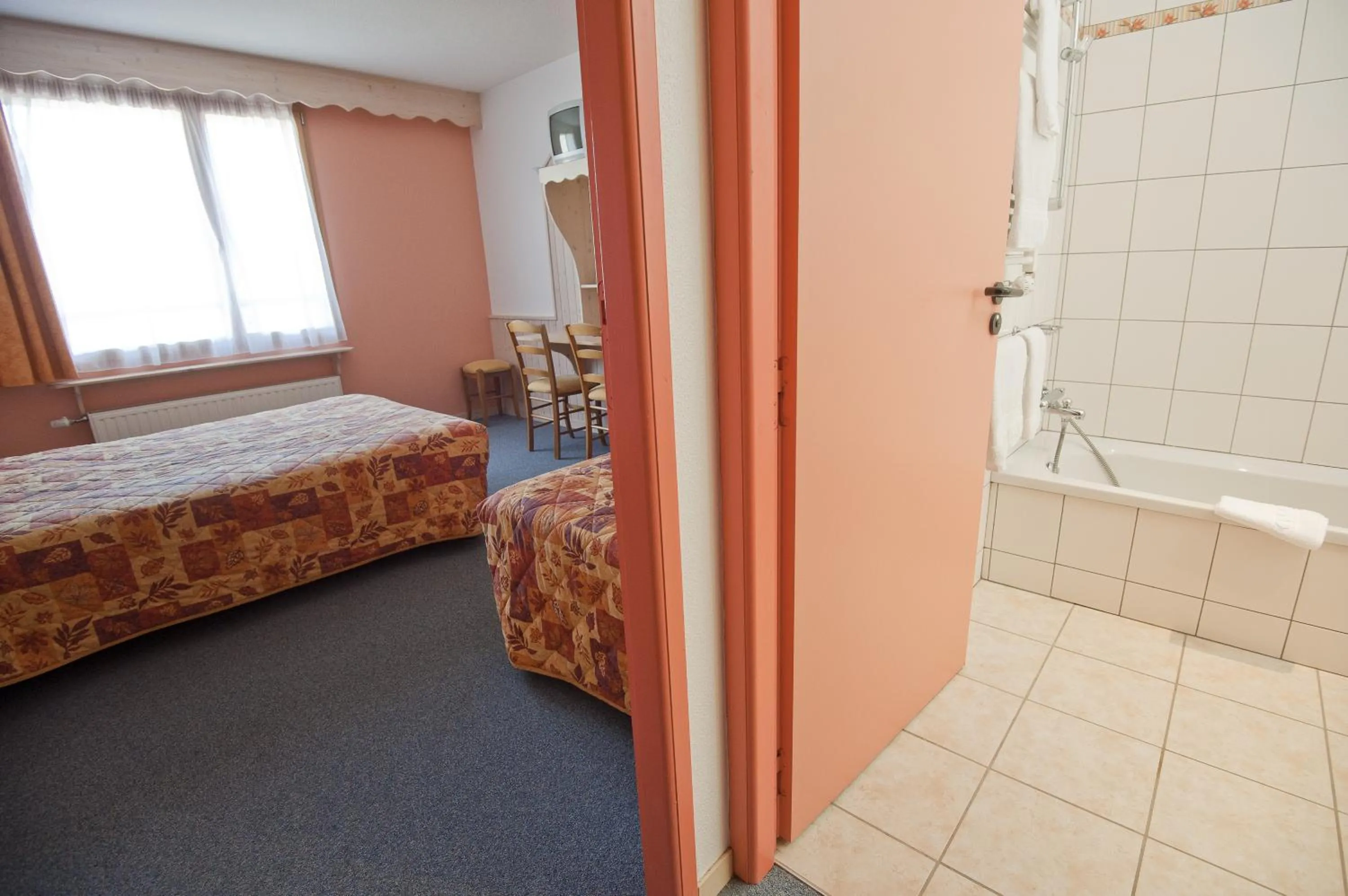 Bedroom, Bed in Etoile des Neiges Hôtel et Piscine