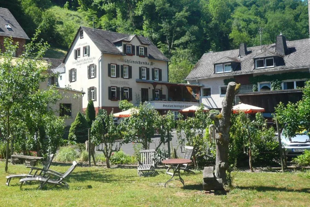 Weingut Muehlenschenke - Game-Room, Vineyard, Sauna and more