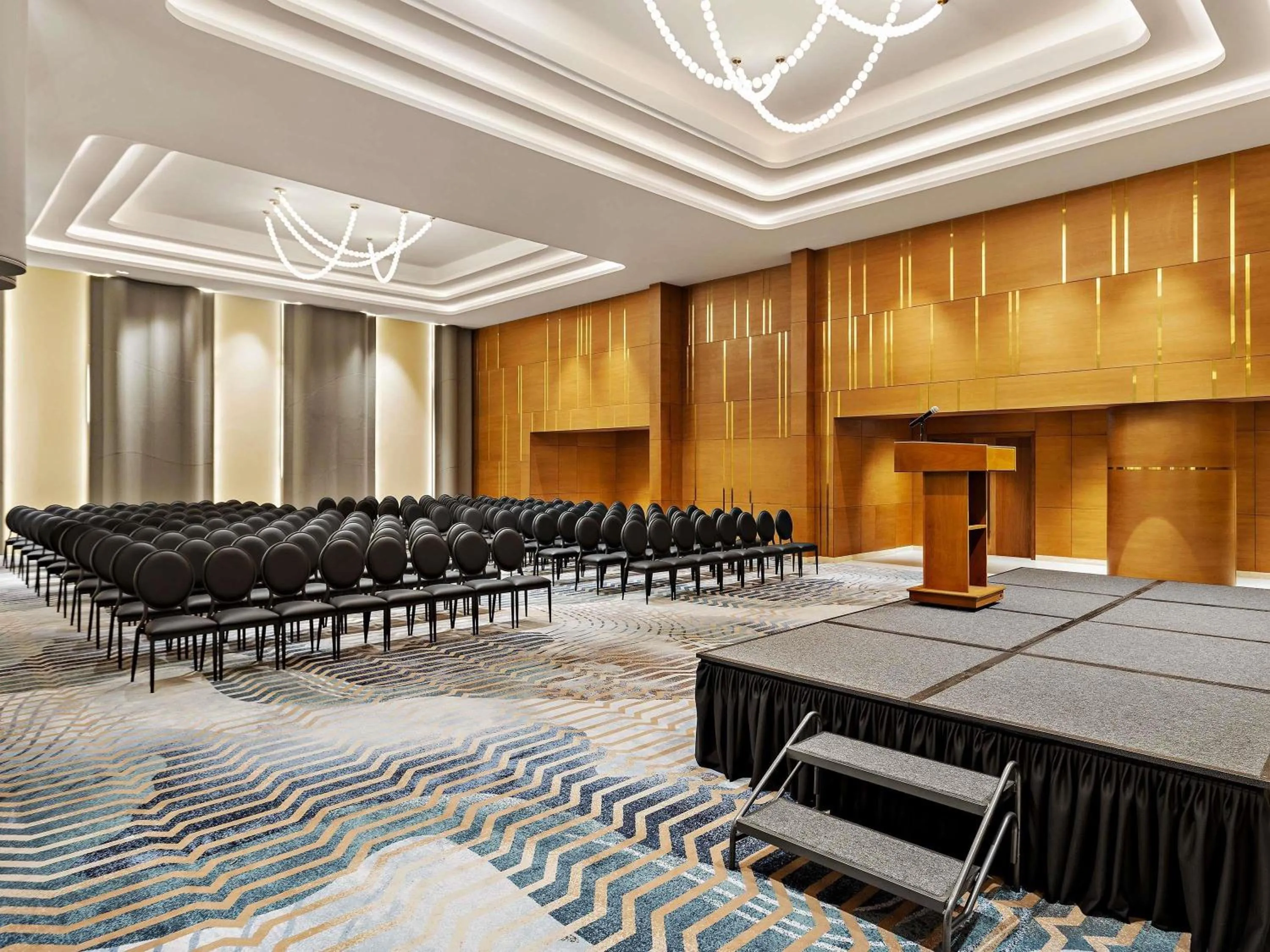 Meeting/conference room in Mercure Abu Dhabi Downtown
