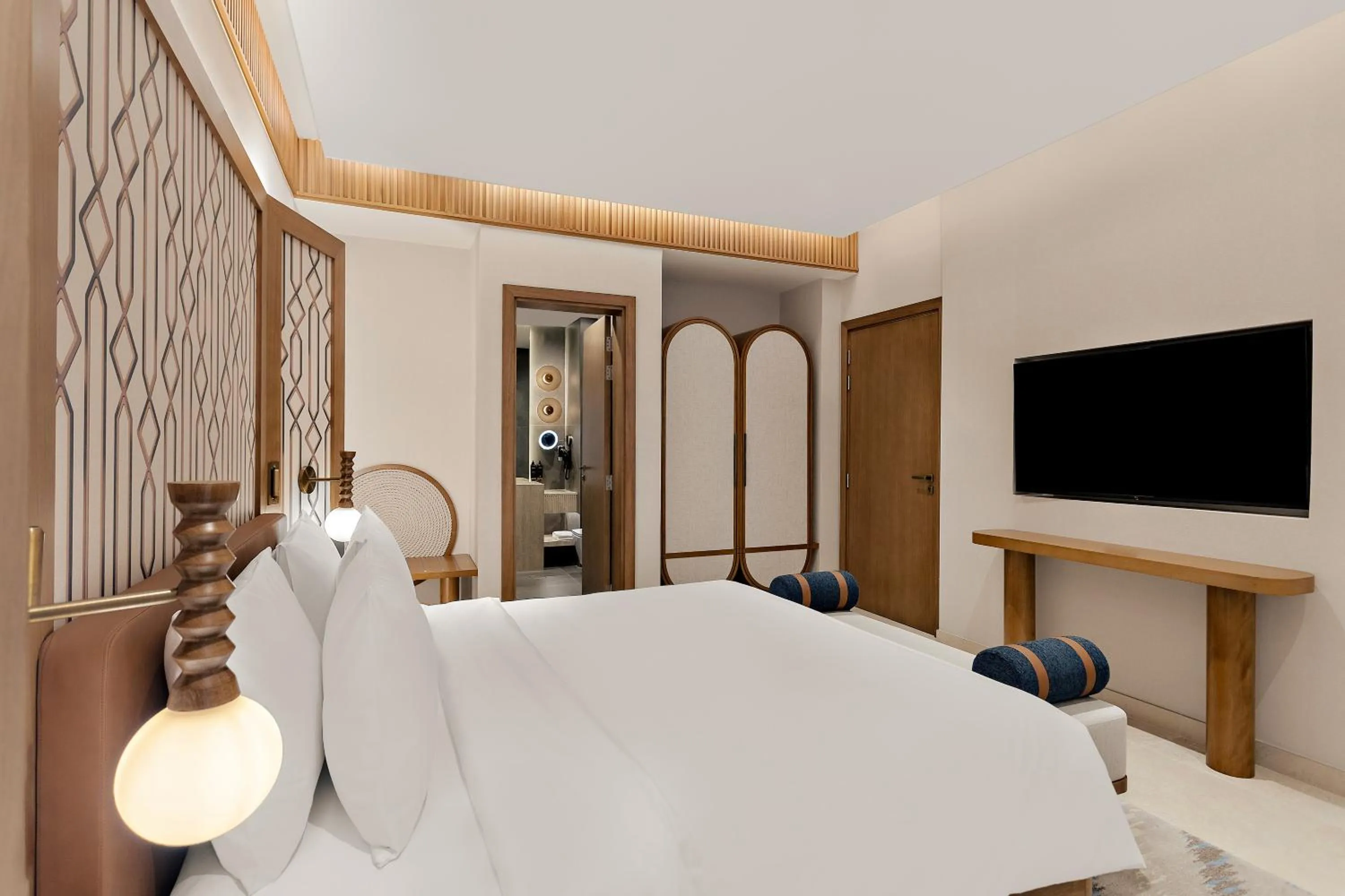 Bedroom, Bed in Mercure Abu Dhabi Downtown