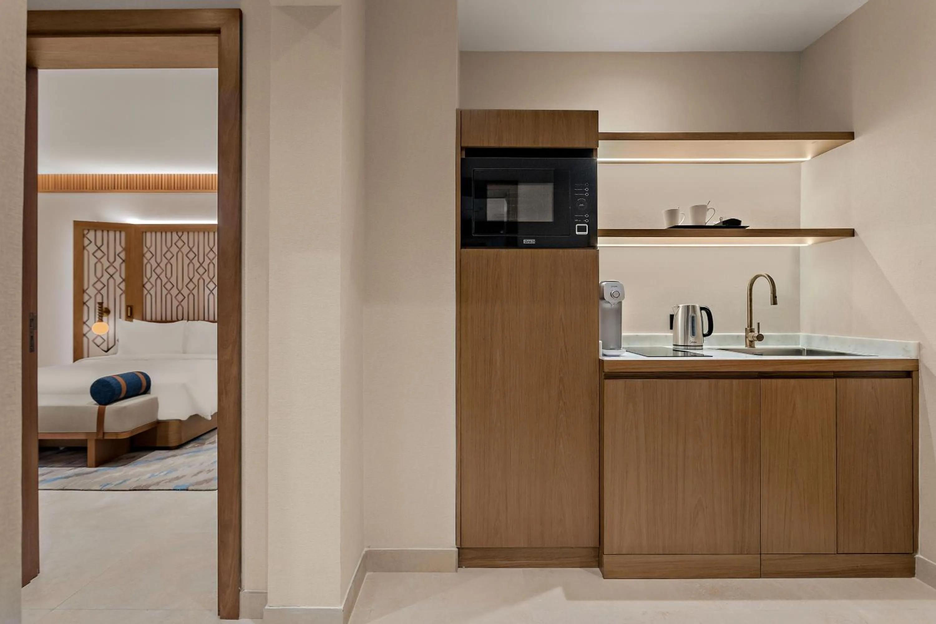 Bedroom, Bed in Mercure Abu Dhabi Downtown