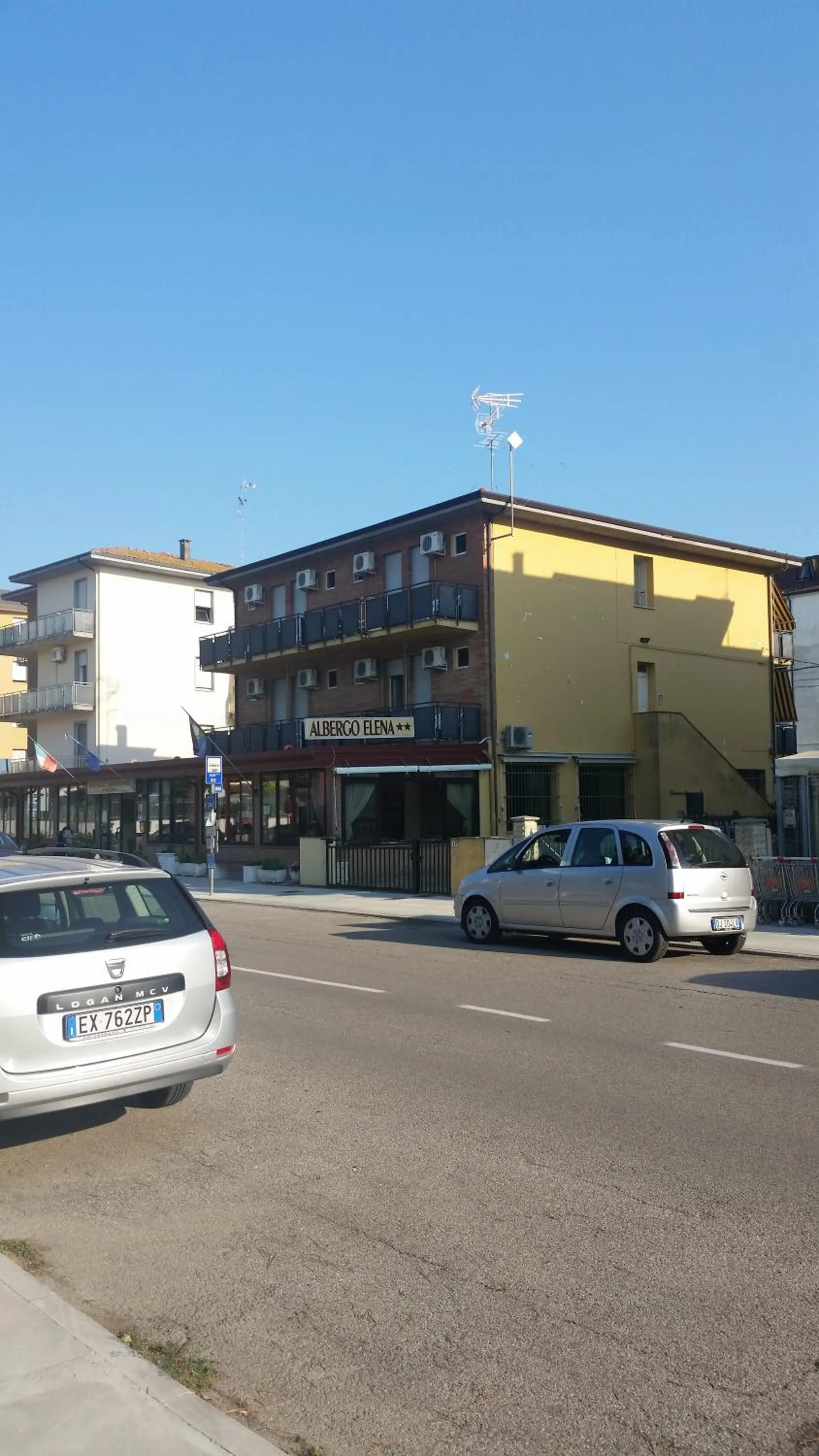 Facade/entrance in Albergo ristorante Elena