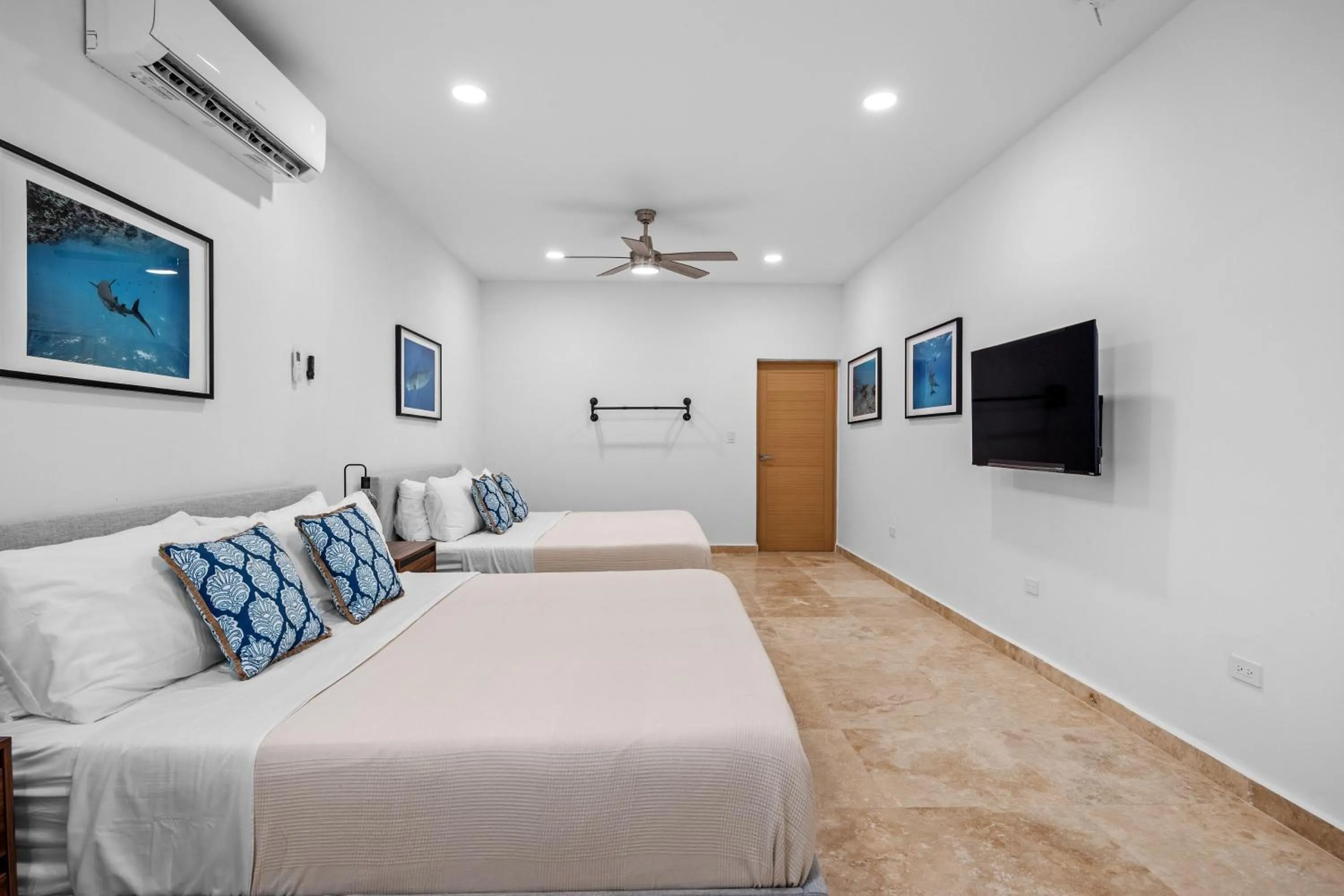 Bed in Anchors Hotel