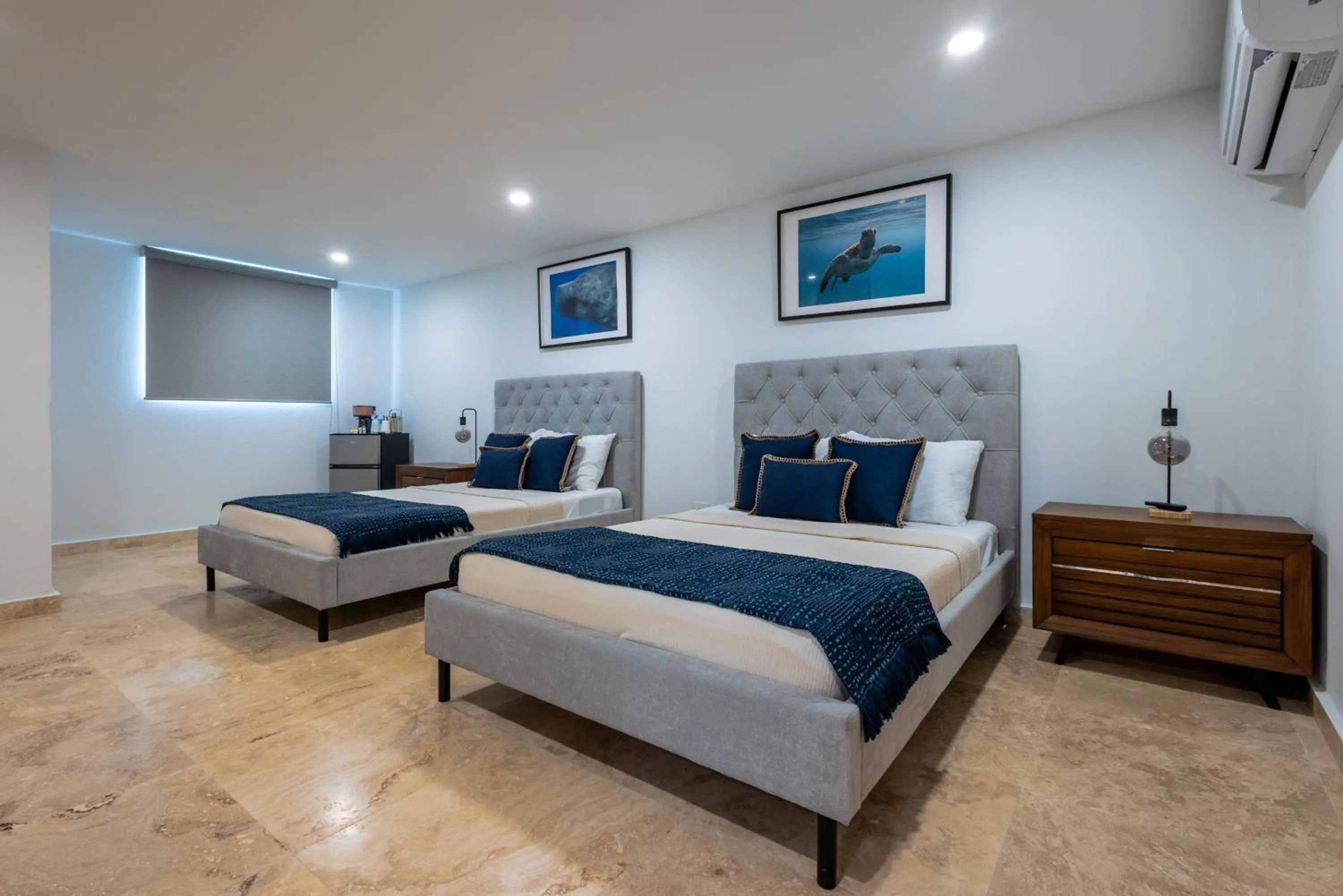 Bed in Anchors Hotel