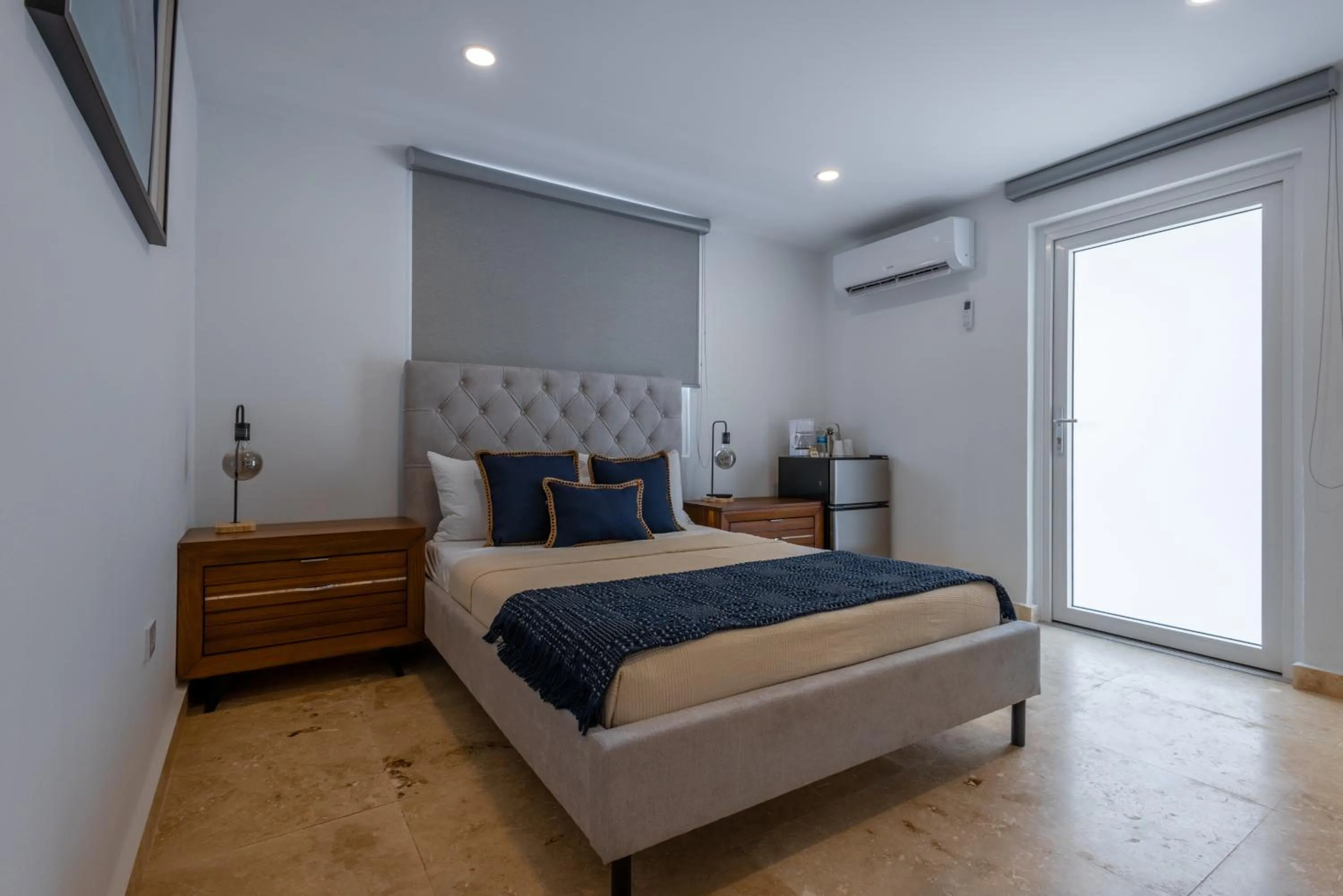 Bed in Anchors Hotel