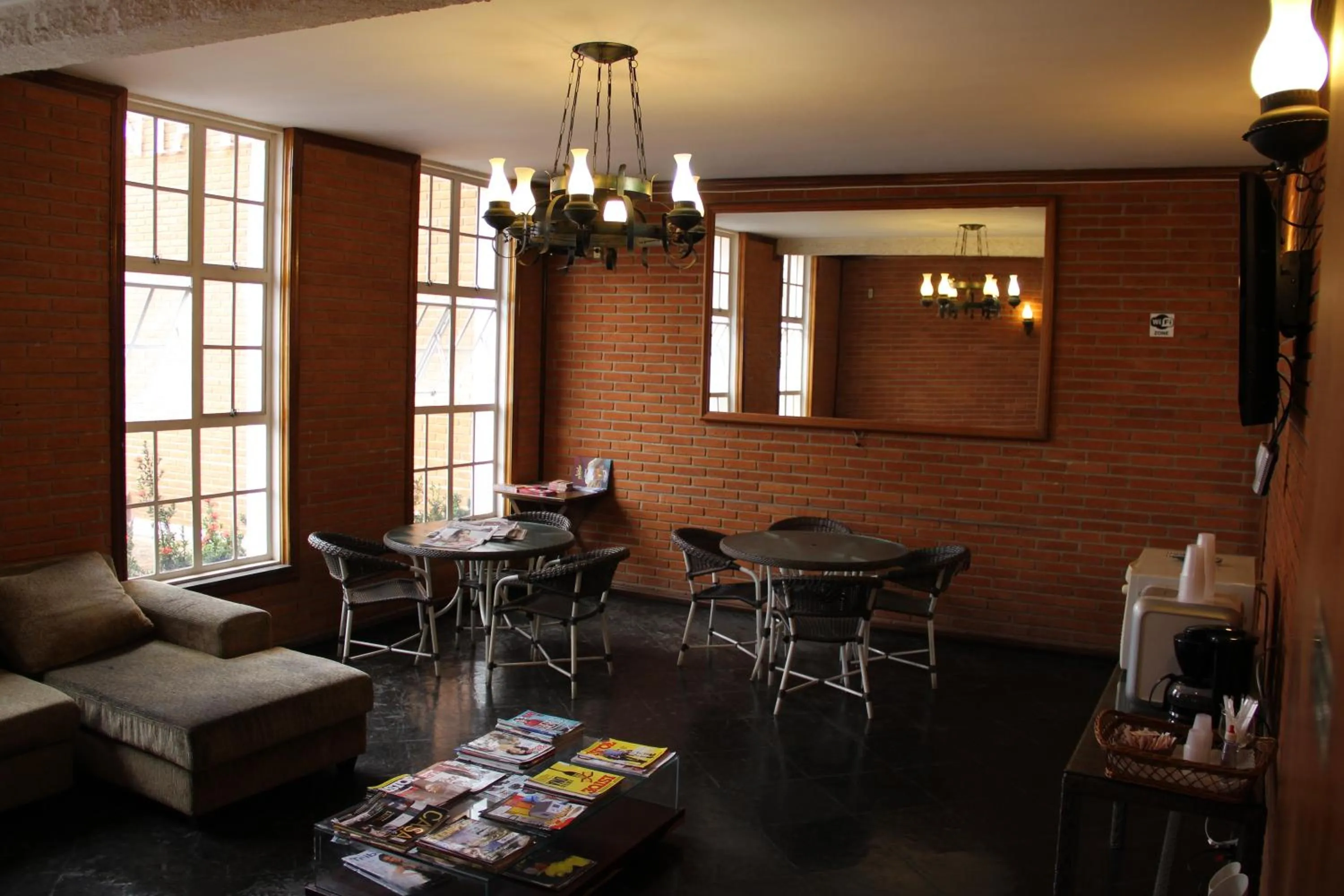 Communal lounge/ TV room in Hotel Santa Rita