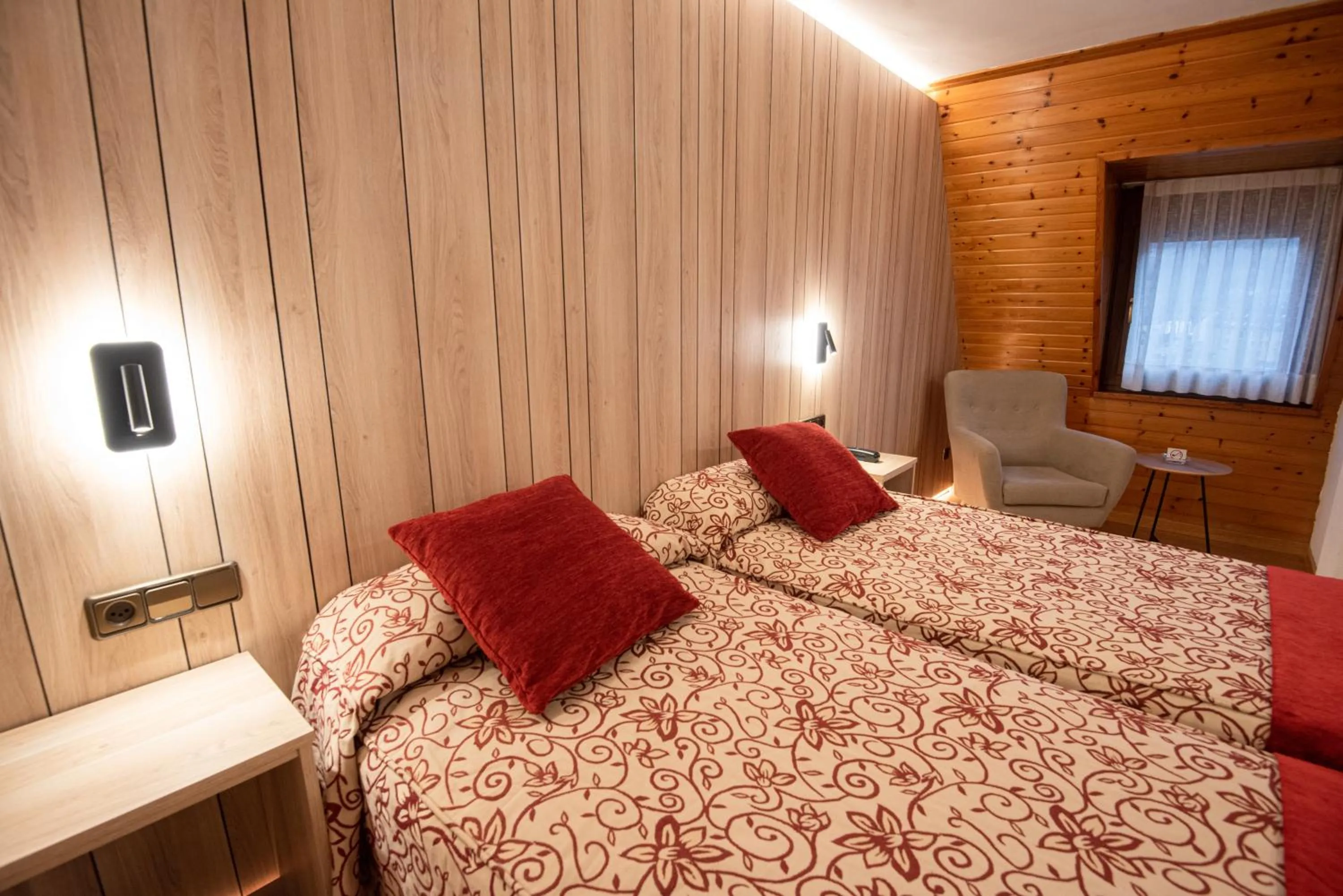 Bed in Hotel Eth Solan & SPA