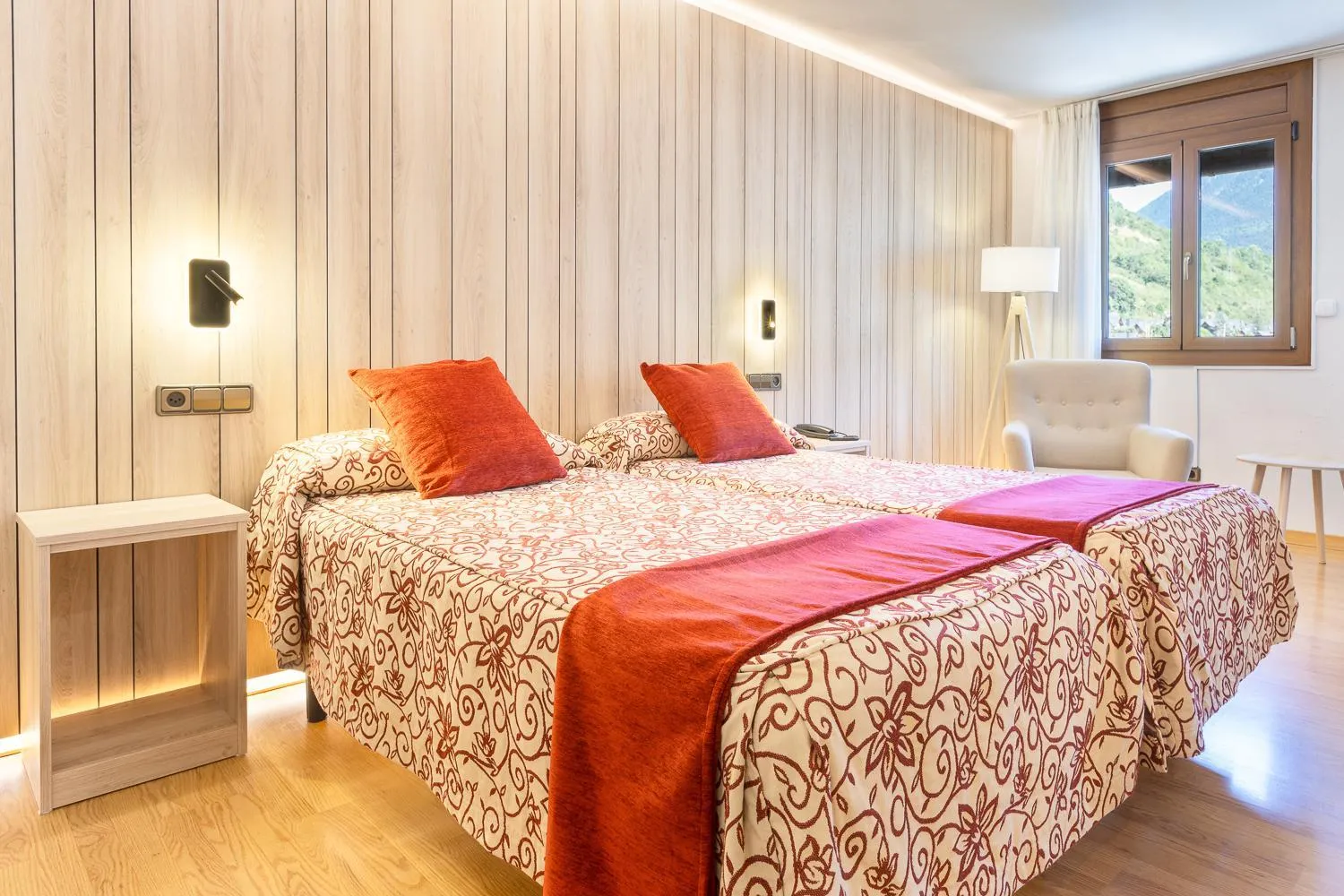 Bed in Hotel Eth Solan & SPA